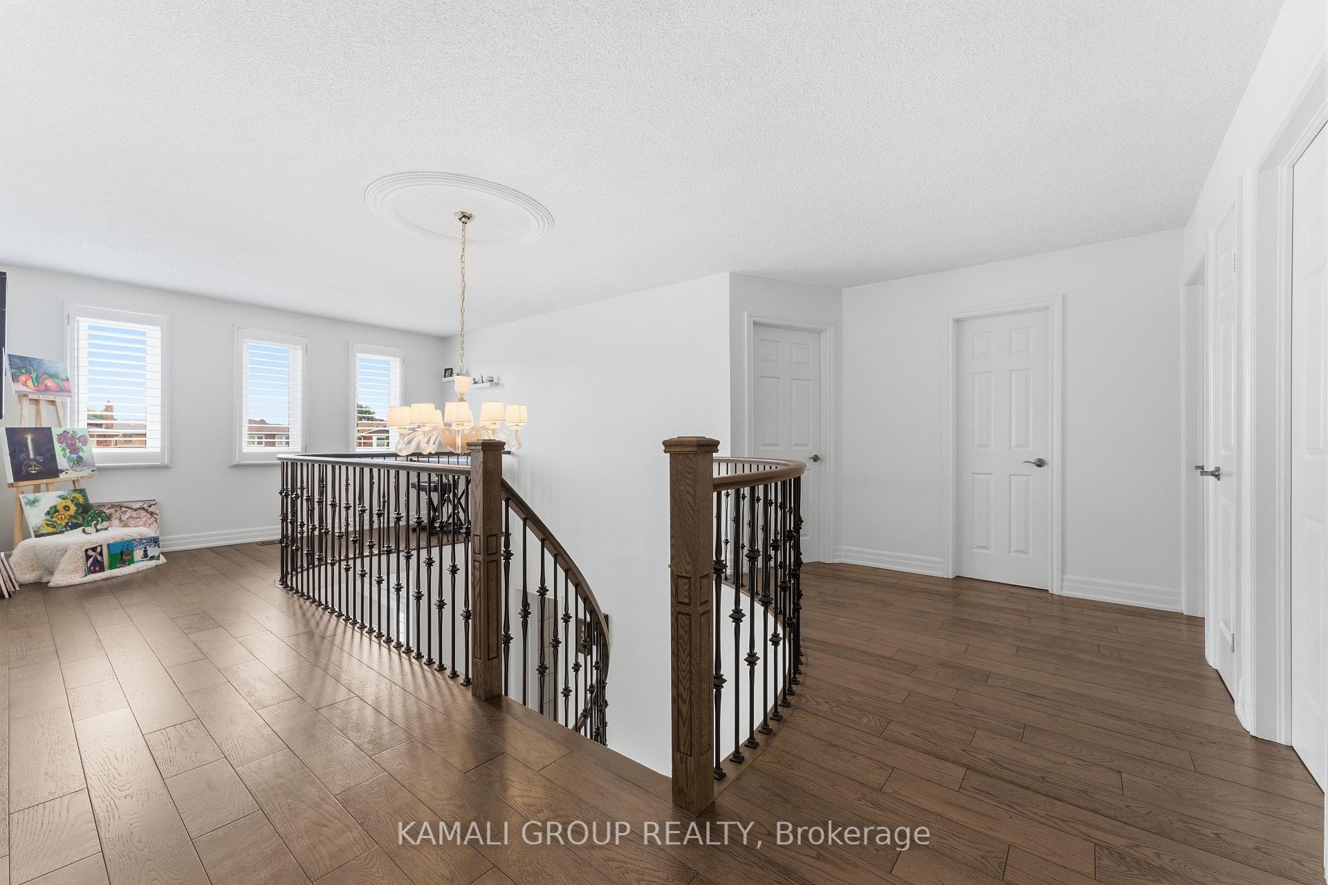 Photo 25 of 108 Killian Road, Vaughan, Maple — HOMEH