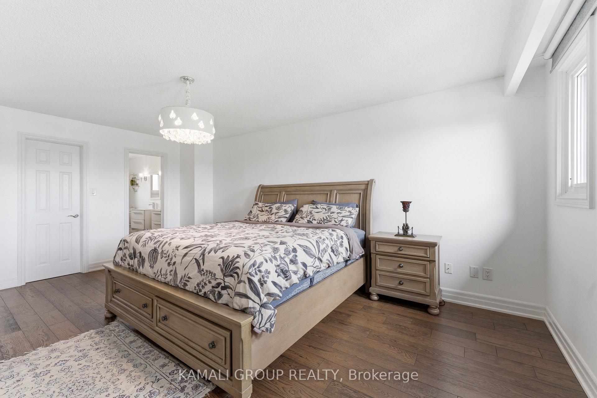 Photo 27 of 108 Killian Road, Vaughan, Maple — HOMEH