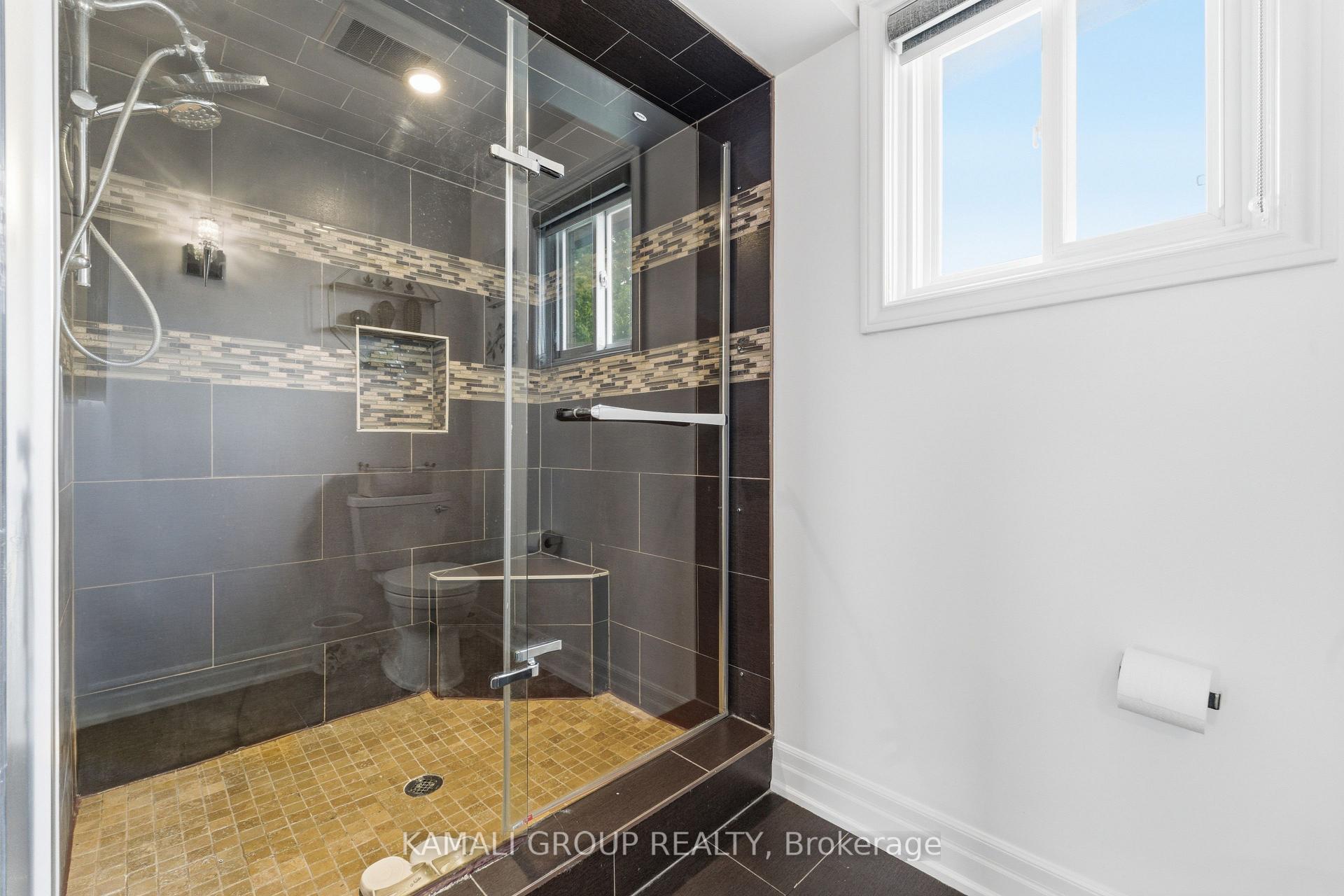 Photo 29 of 108 Killian Road, Vaughan, Maple — HOMEH