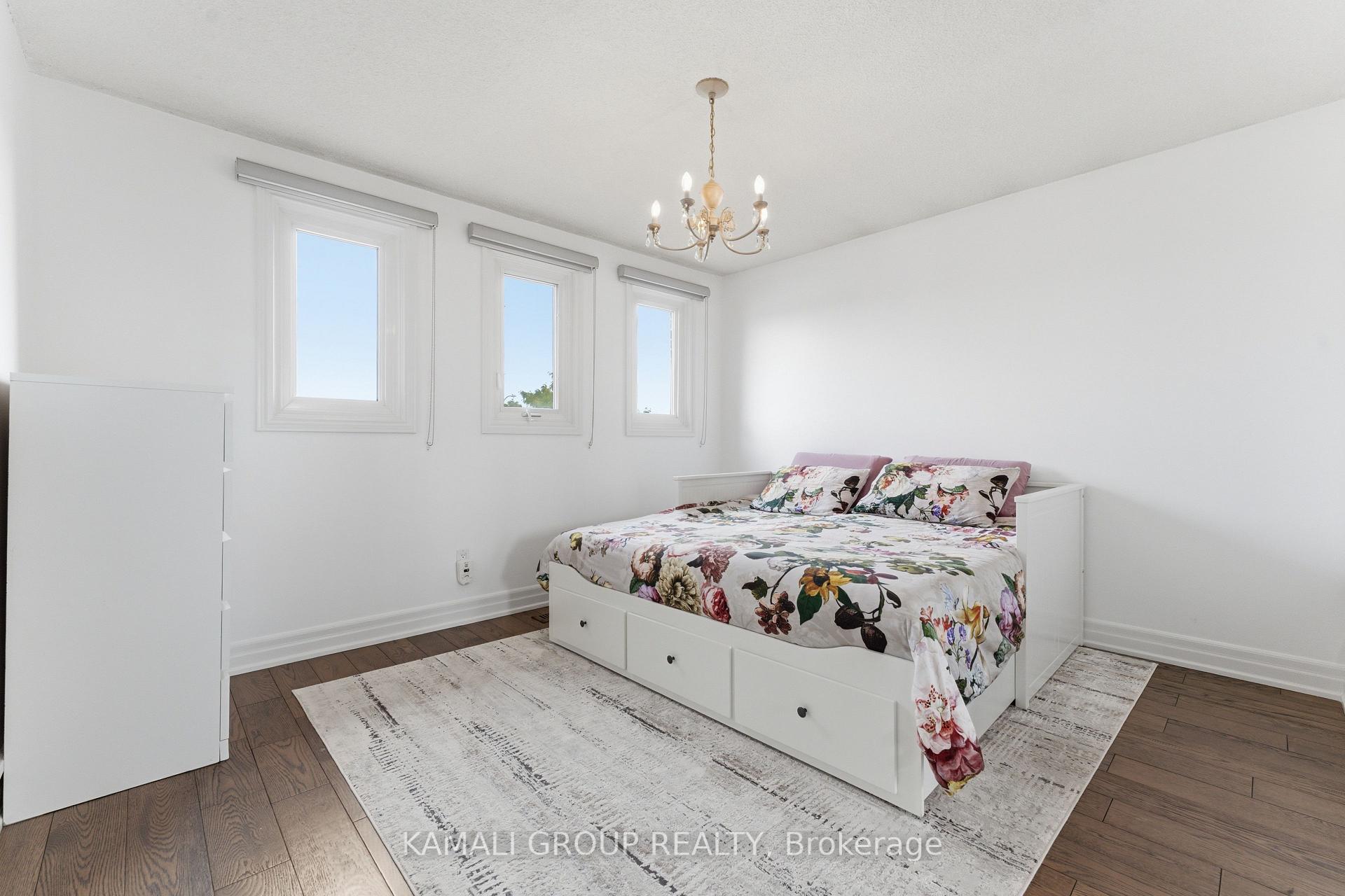 Photo 33 of 108 Killian Road, Vaughan, Maple — HOMEH