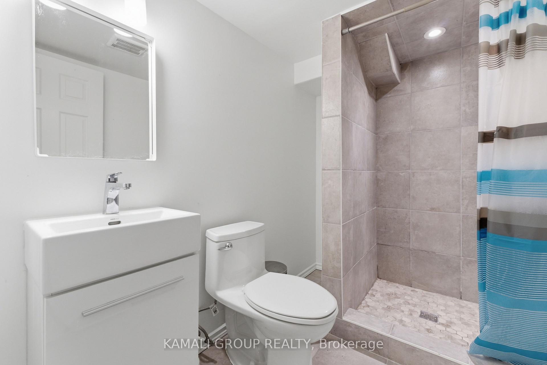 Photo 34 of 108 Killian Road, Vaughan, Maple — HOMEH