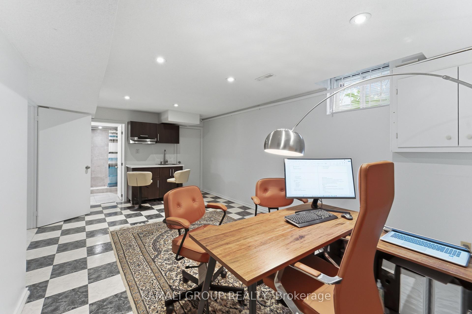 Photo 36 of 108 Killian Road, Vaughan, Maple — HOMEH