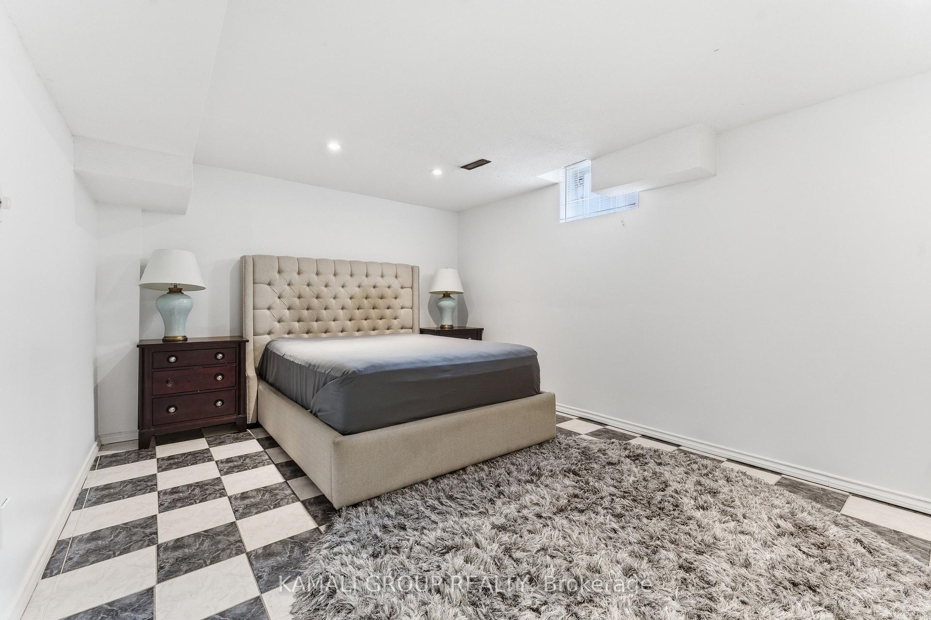 Photo 39 of 108 Killian Road, Vaughan, Maple — HOMEH