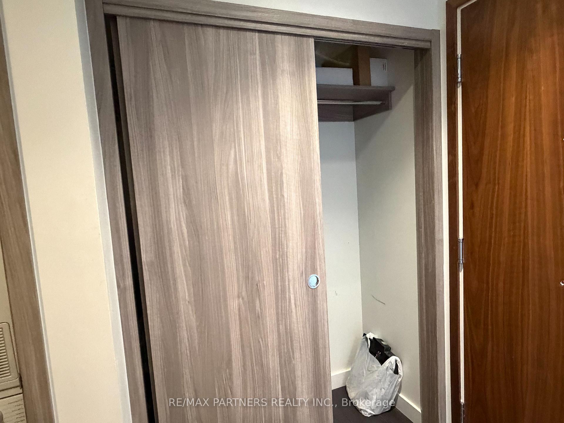 Photo 7 of Unit 505, 95 McMahon Drive, North York, Bayview Village — HOMEH