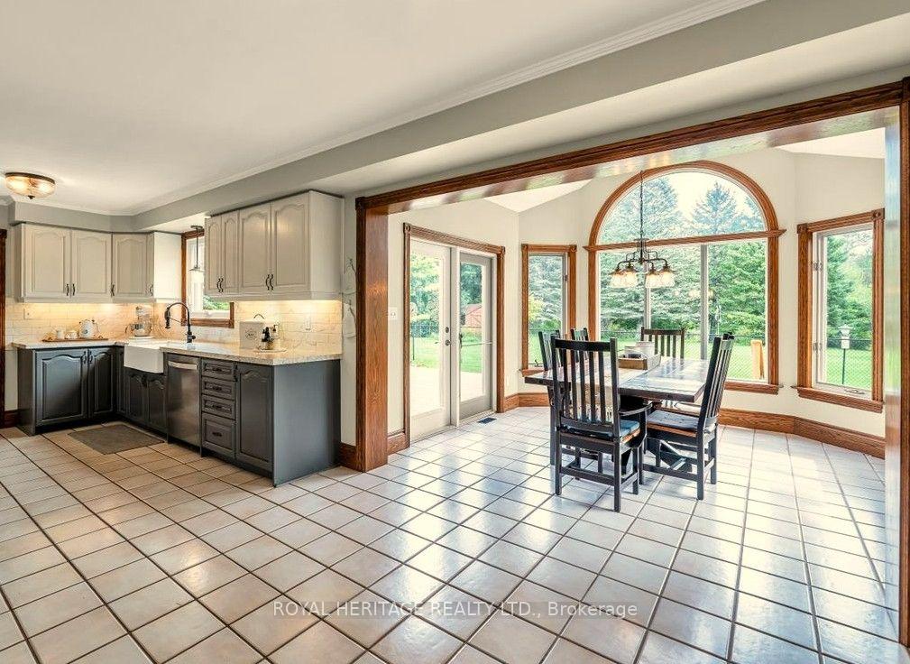 Photo 14 of 34 Audubon Way, Georgina, Baldwin — HOMEH