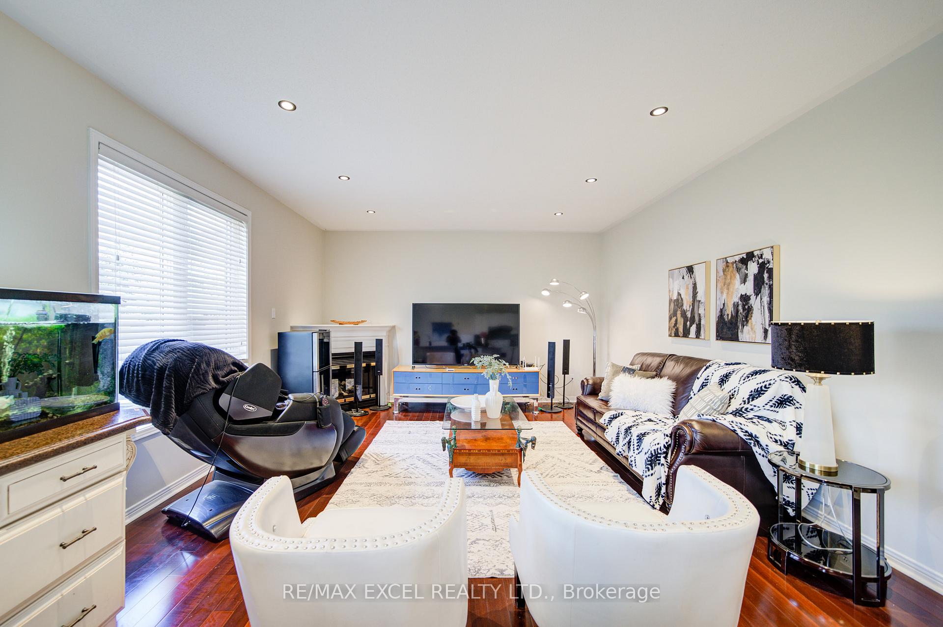 Photo 20 of 8 Hollylane Drive, Markham, Berczy — HOMEH