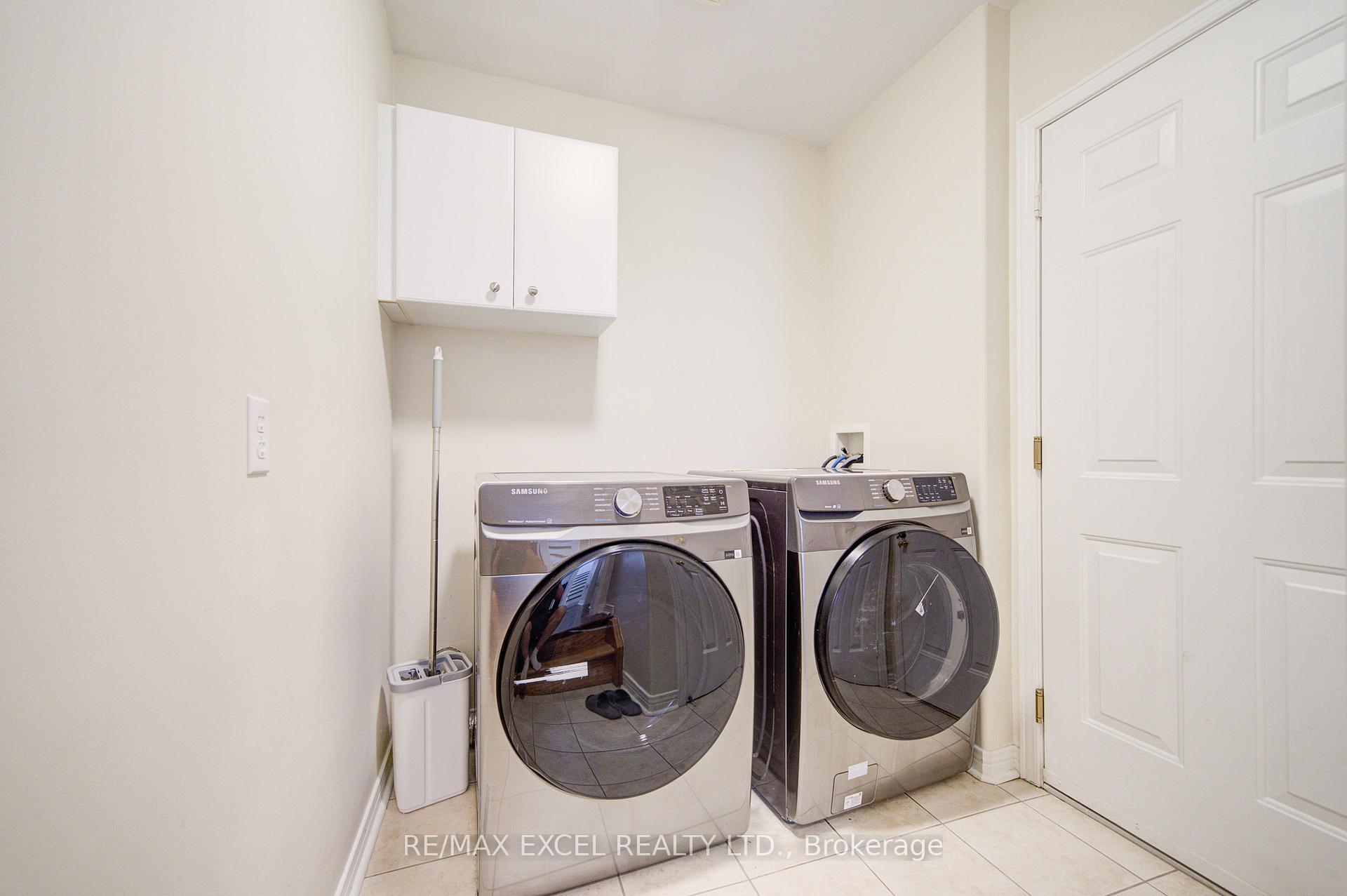 Photo 26 of 8 Hollylane Drive, Markham, Berczy — HOMEH