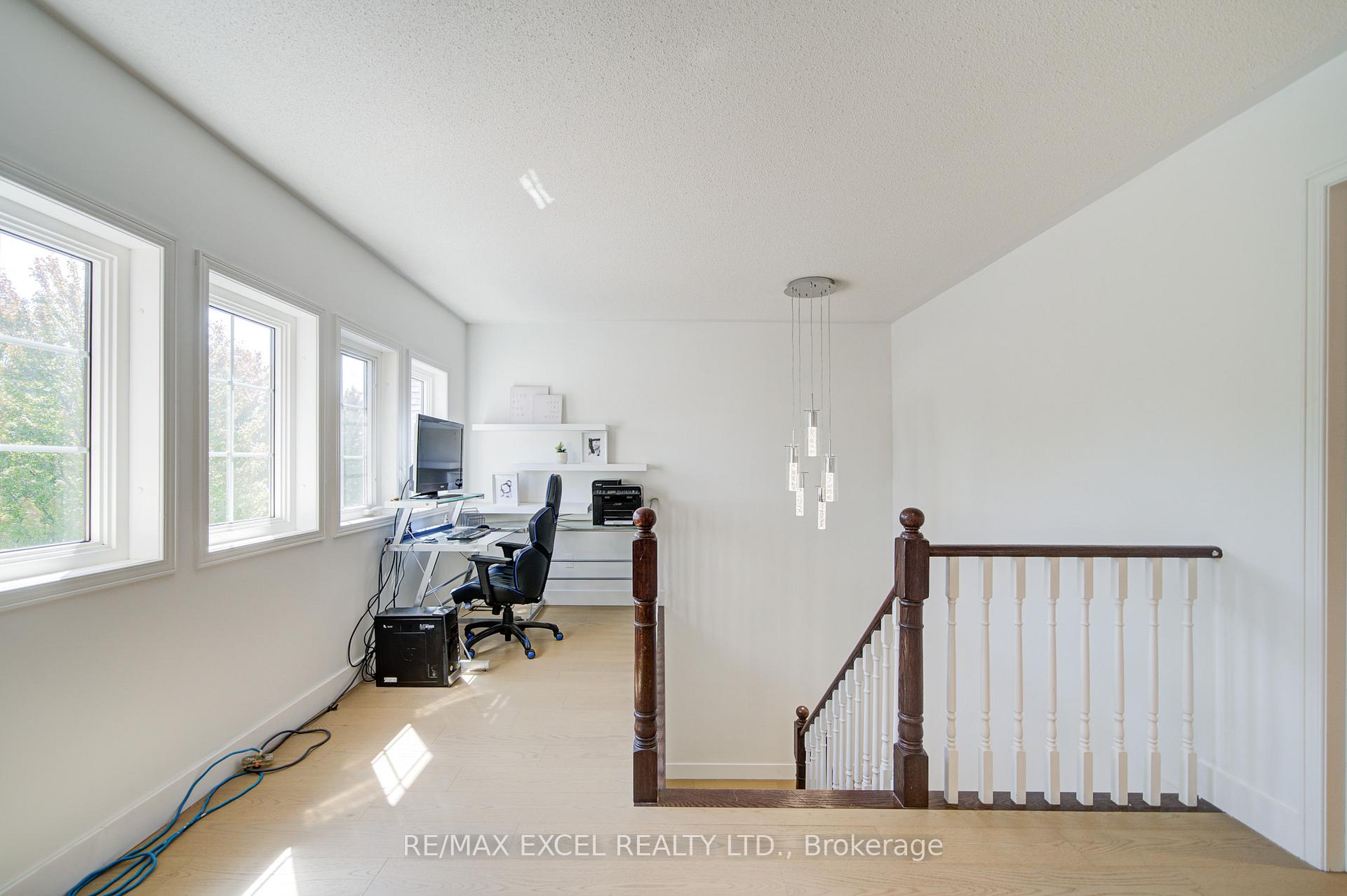Photo 28 of 8 Hollylane Drive, Markham, Berczy — HOMEH