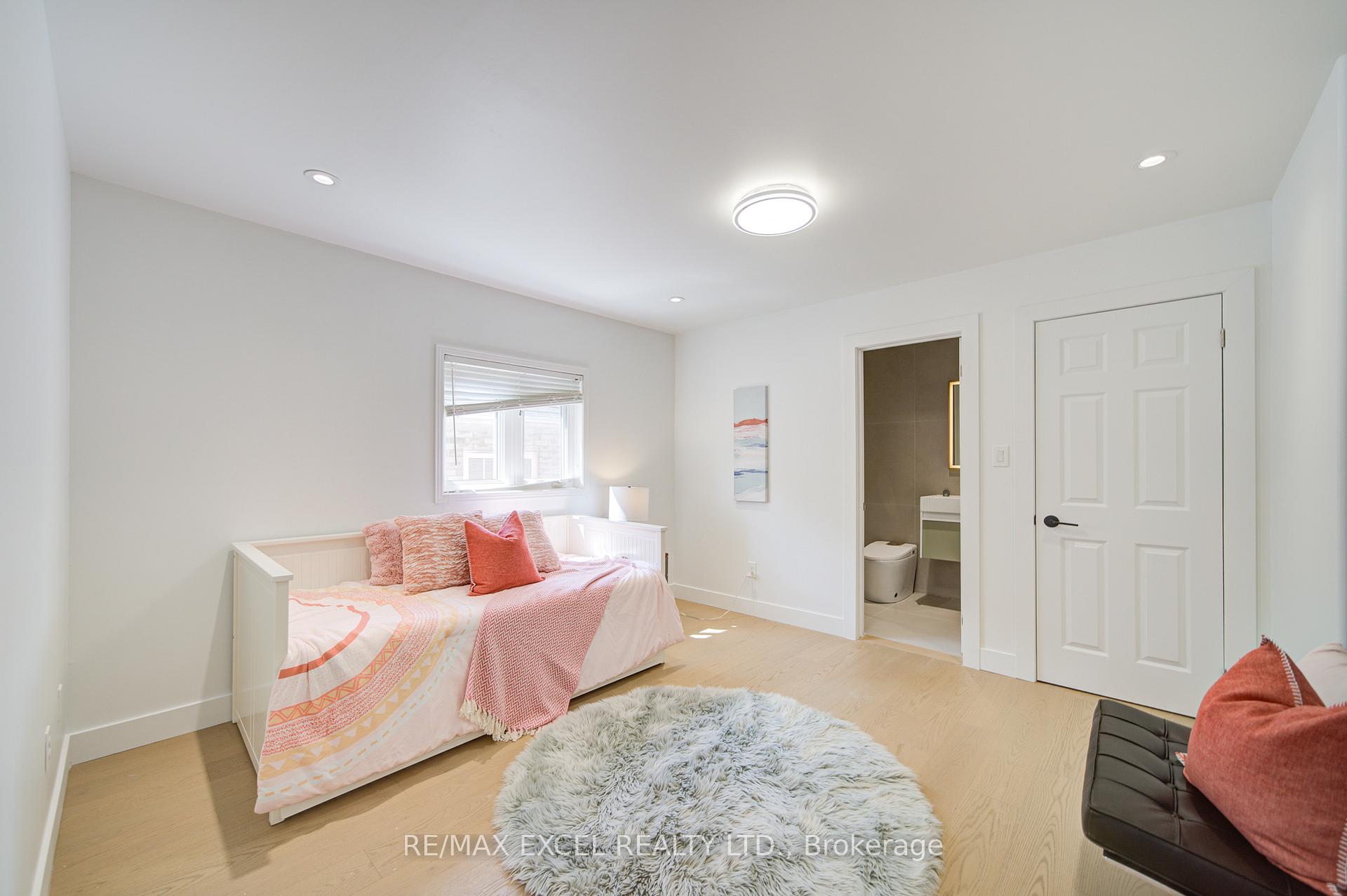 Photo 30 of 8 Hollylane Drive, Markham, Berczy — HOMEH