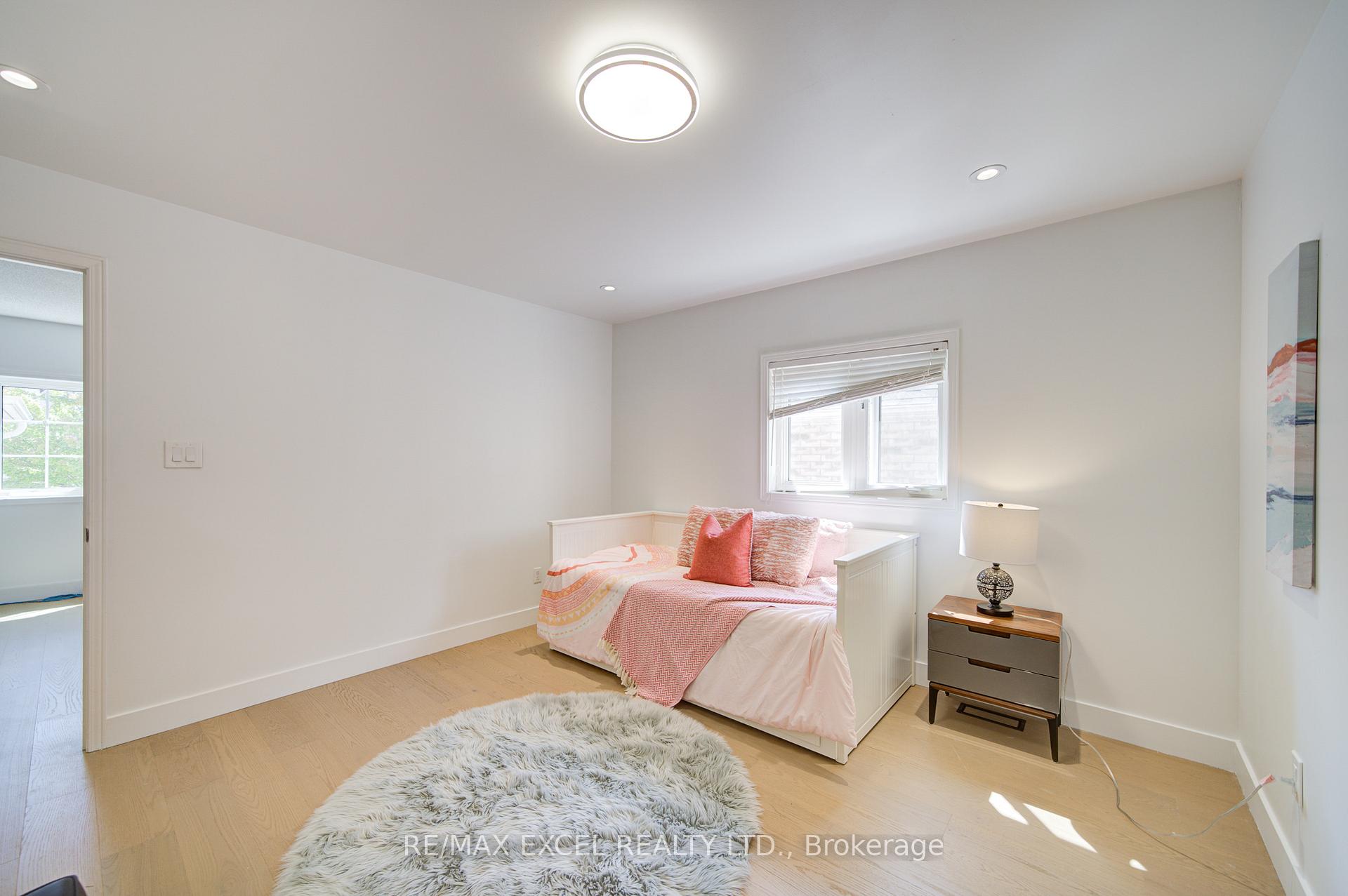 Photo 32 of 8 Hollylane Drive, Markham, Berczy — HOMEH