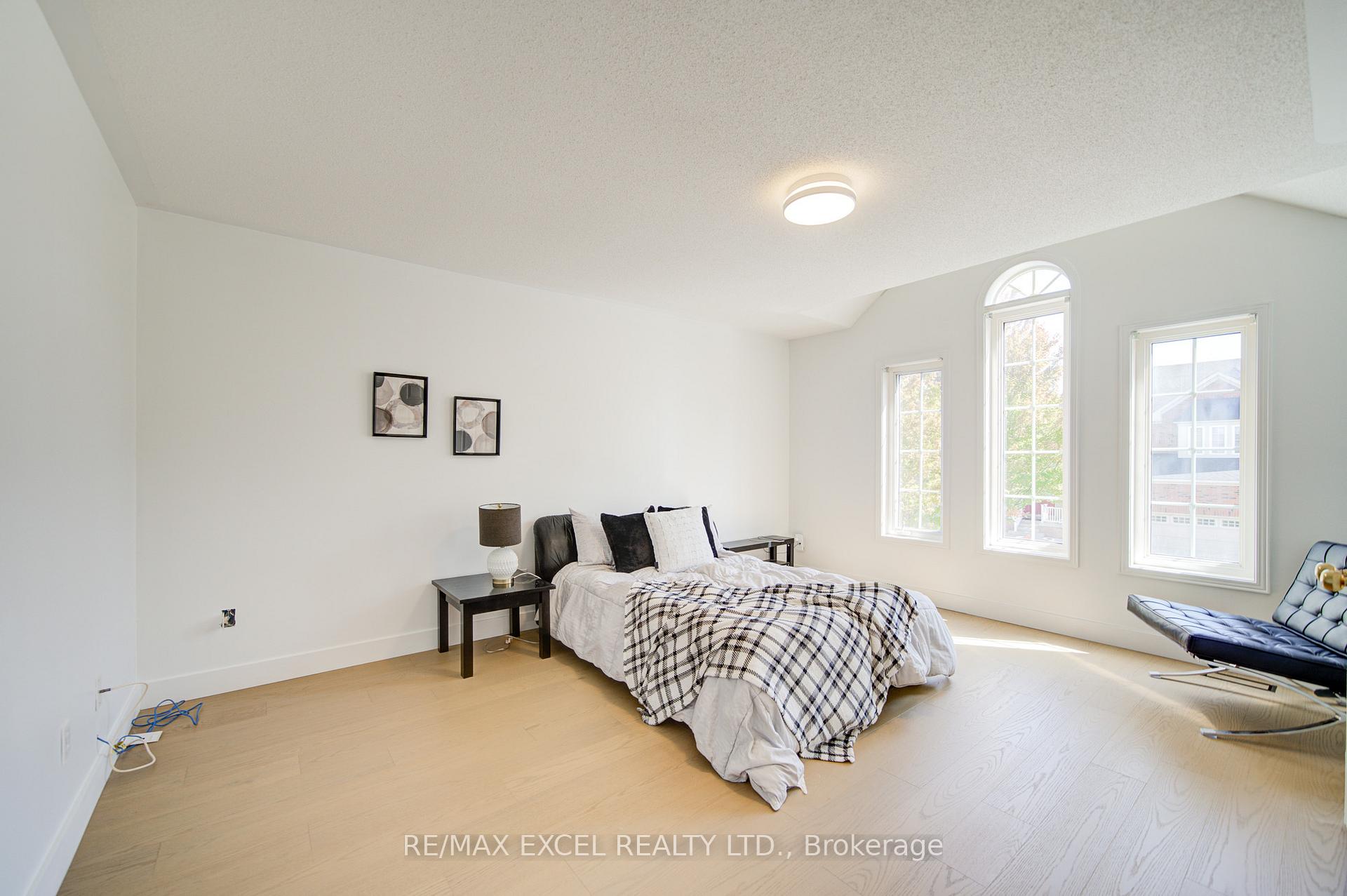 Photo 34 of 8 Hollylane Drive, Markham, Berczy — HOMEH