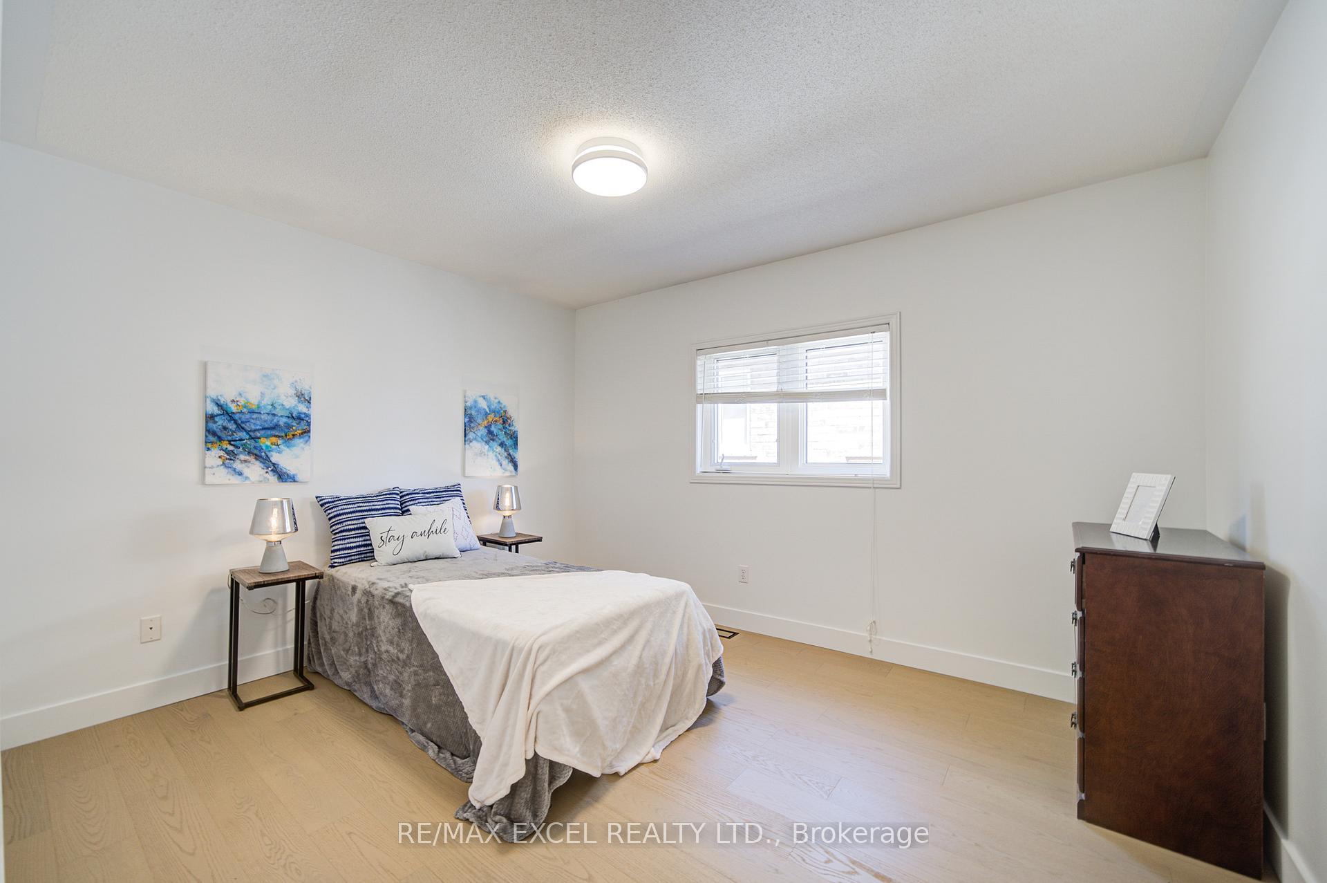 Photo 38 of 8 Hollylane Drive, Markham, Berczy — HOMEH