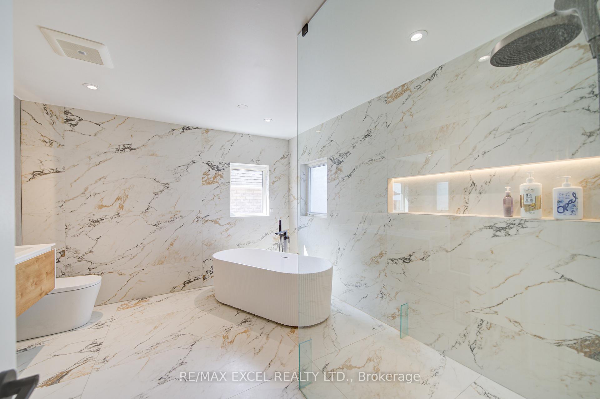 Photo 43 of 8 Hollylane Drive, Markham, Berczy — HOMEH
