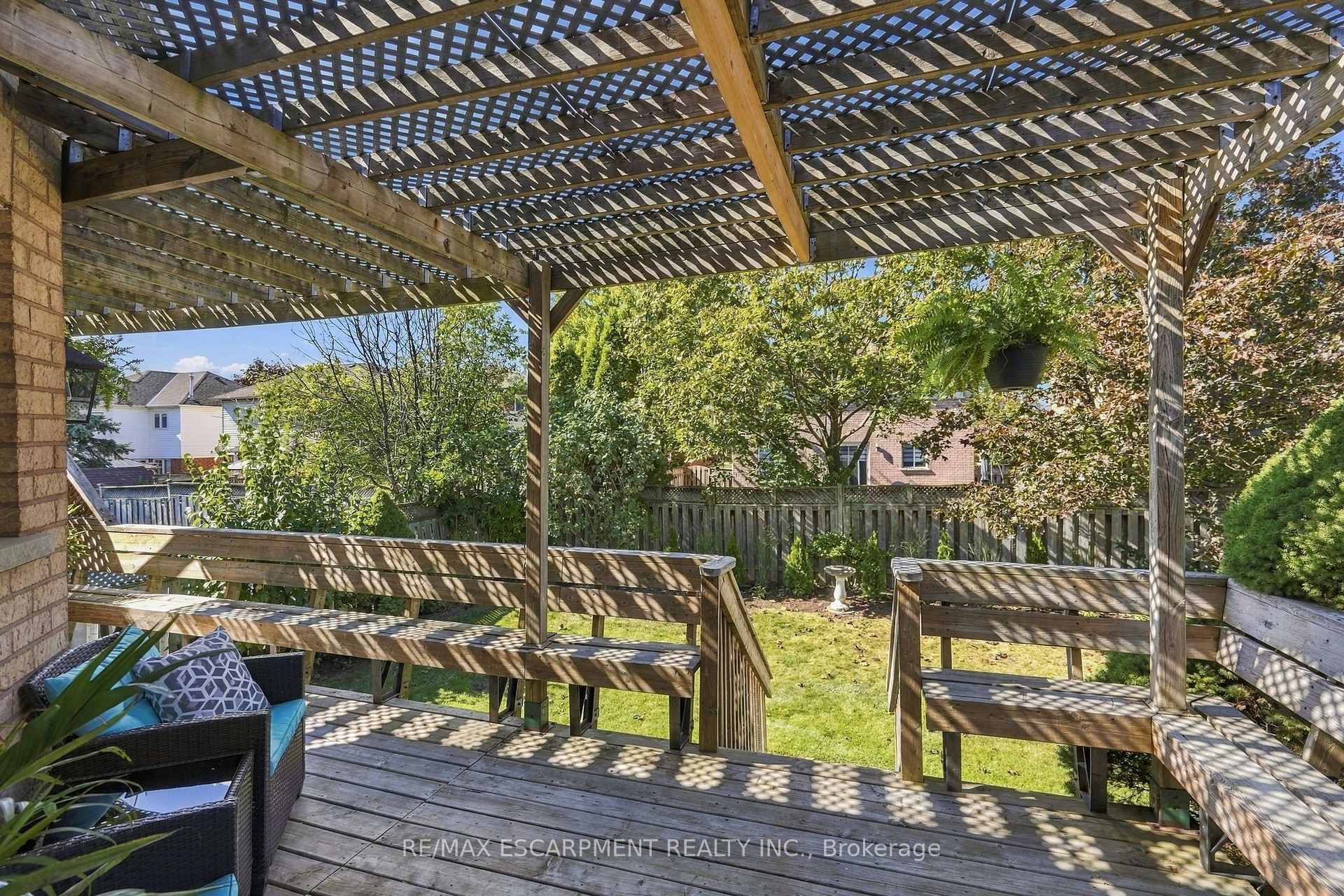 Photo 41 of 15 Dalrymple Drive, Hamilton, Waterdown — HOMEH