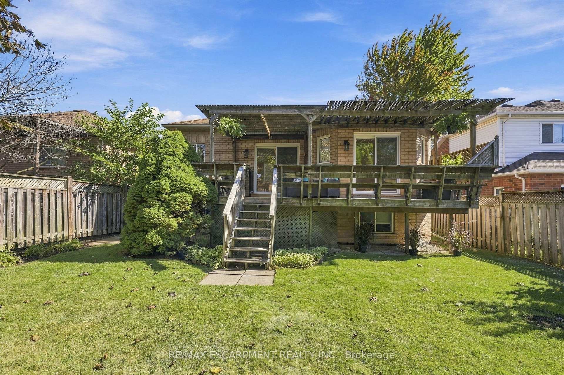 Photo 43 of 15 Dalrymple Drive, Hamilton, Waterdown — HOMEH