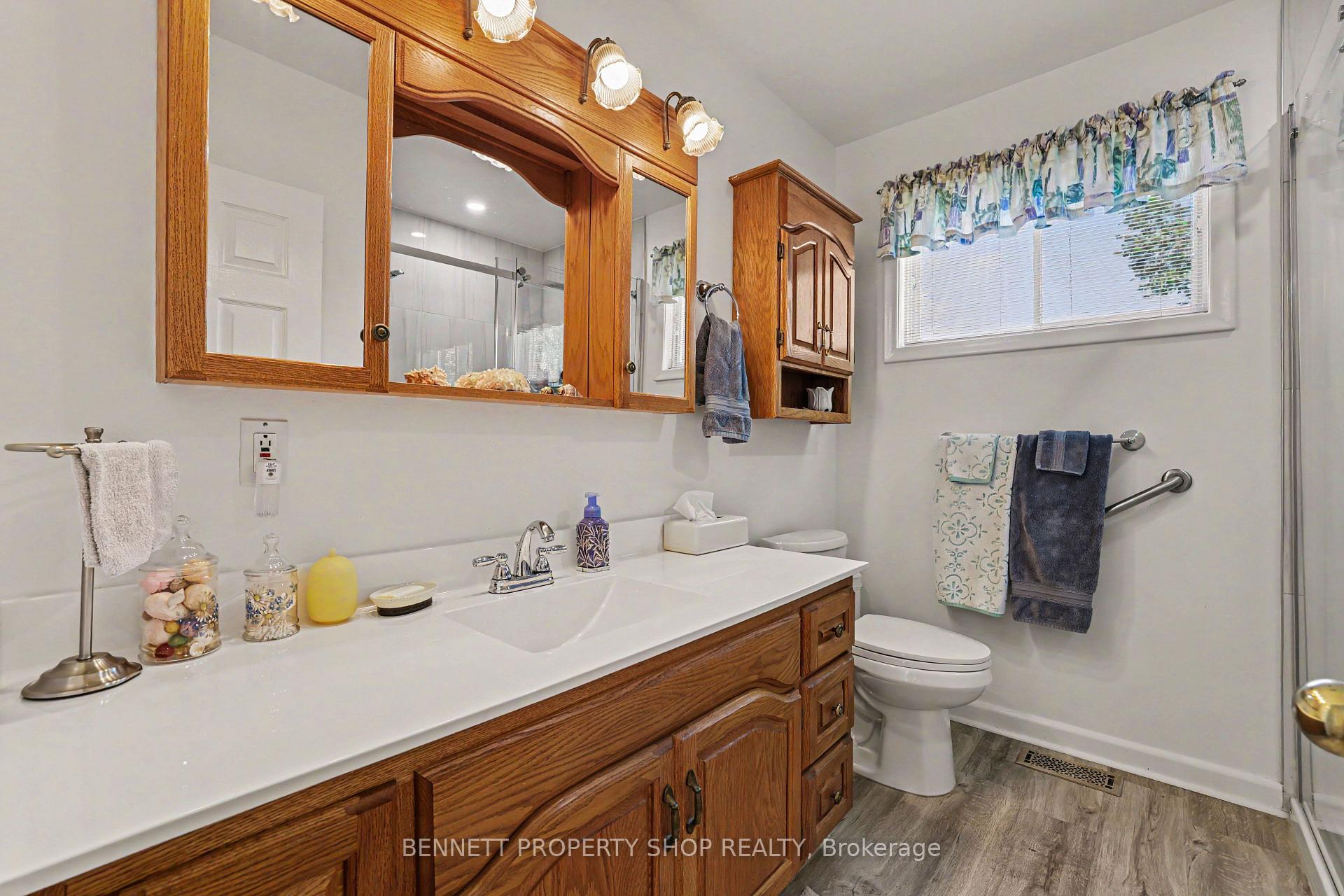 Photo 10 of 1817 Gilbert Avenue, Ottawa, Bel Air Heights — HOMEH