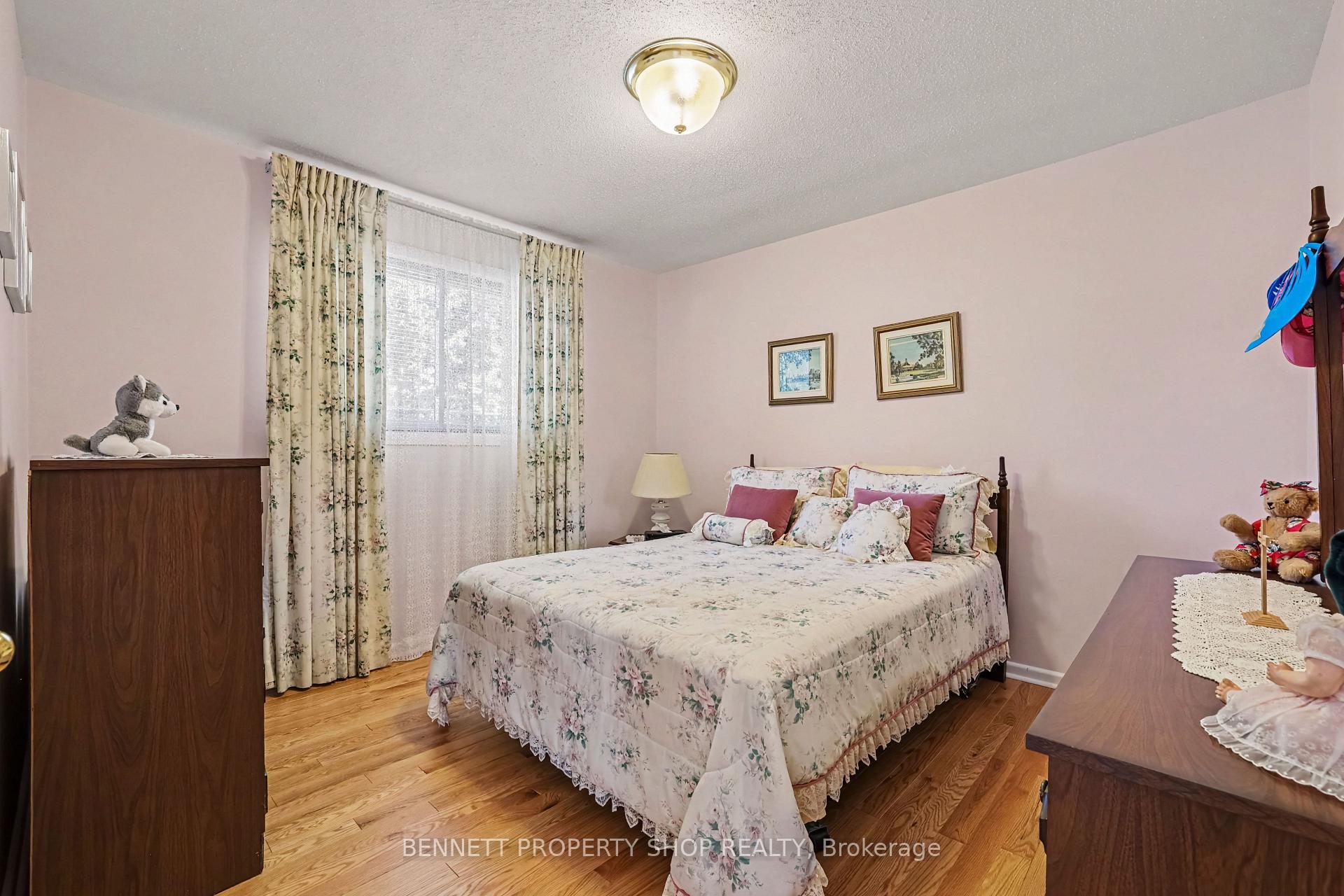 Photo 13 of 1817 Gilbert Avenue, Ottawa, Bel Air Heights — HOMEH