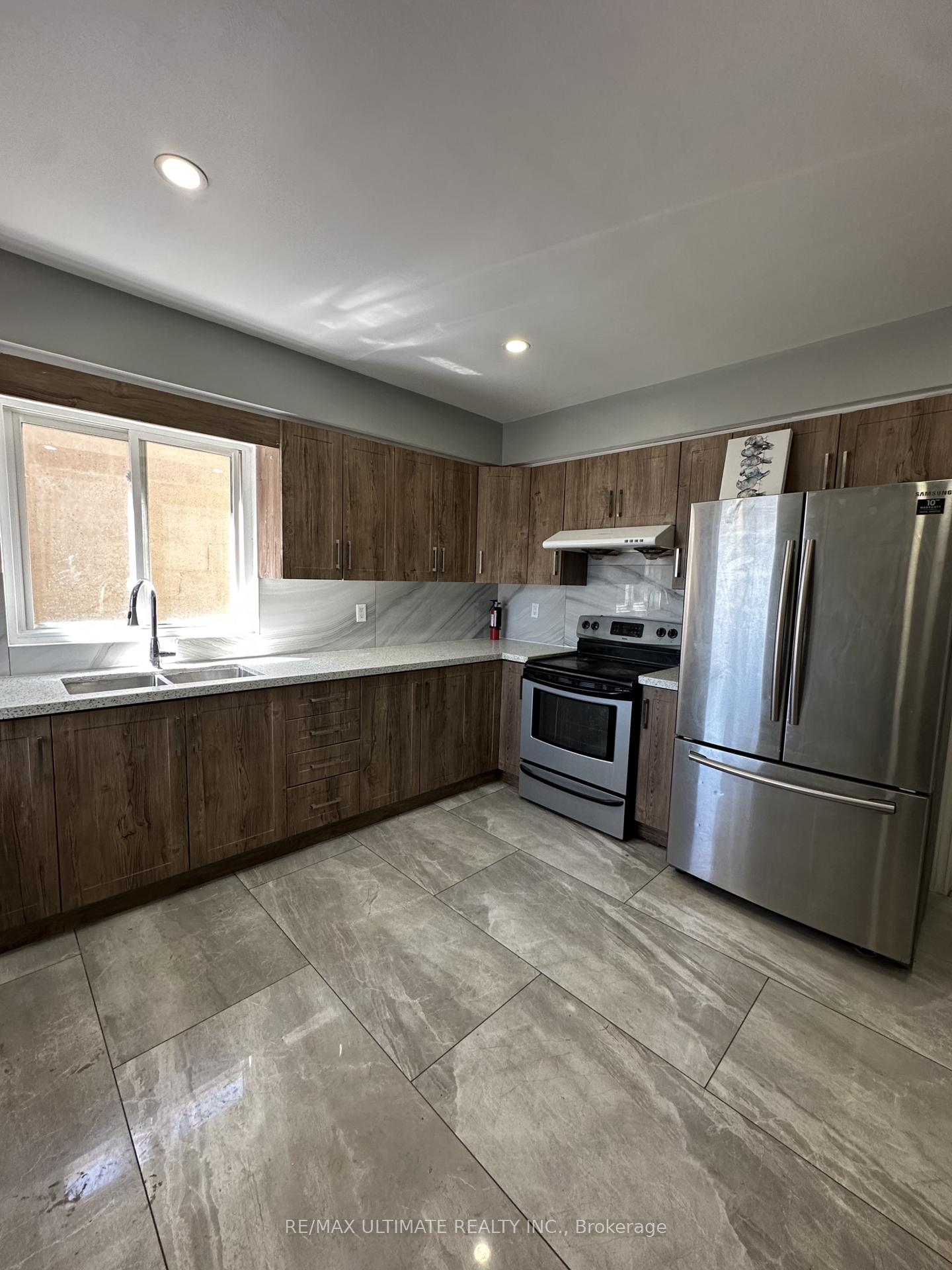 Photo of Unit Unit A, 1705 Jane Street
