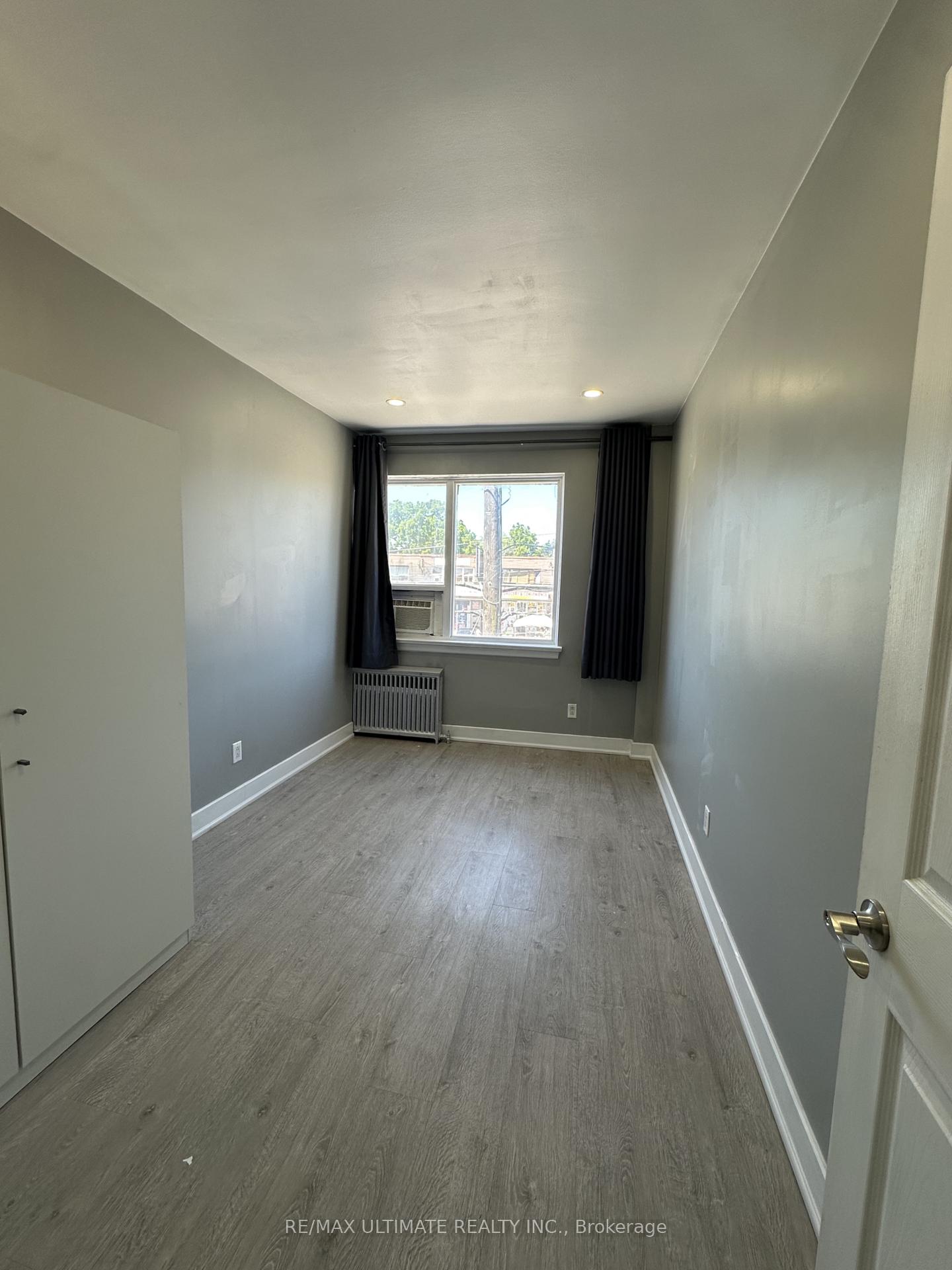 Photo 8 of Unit Unit A, 1705 Jane Street, North York, Rustic — HOMEH
