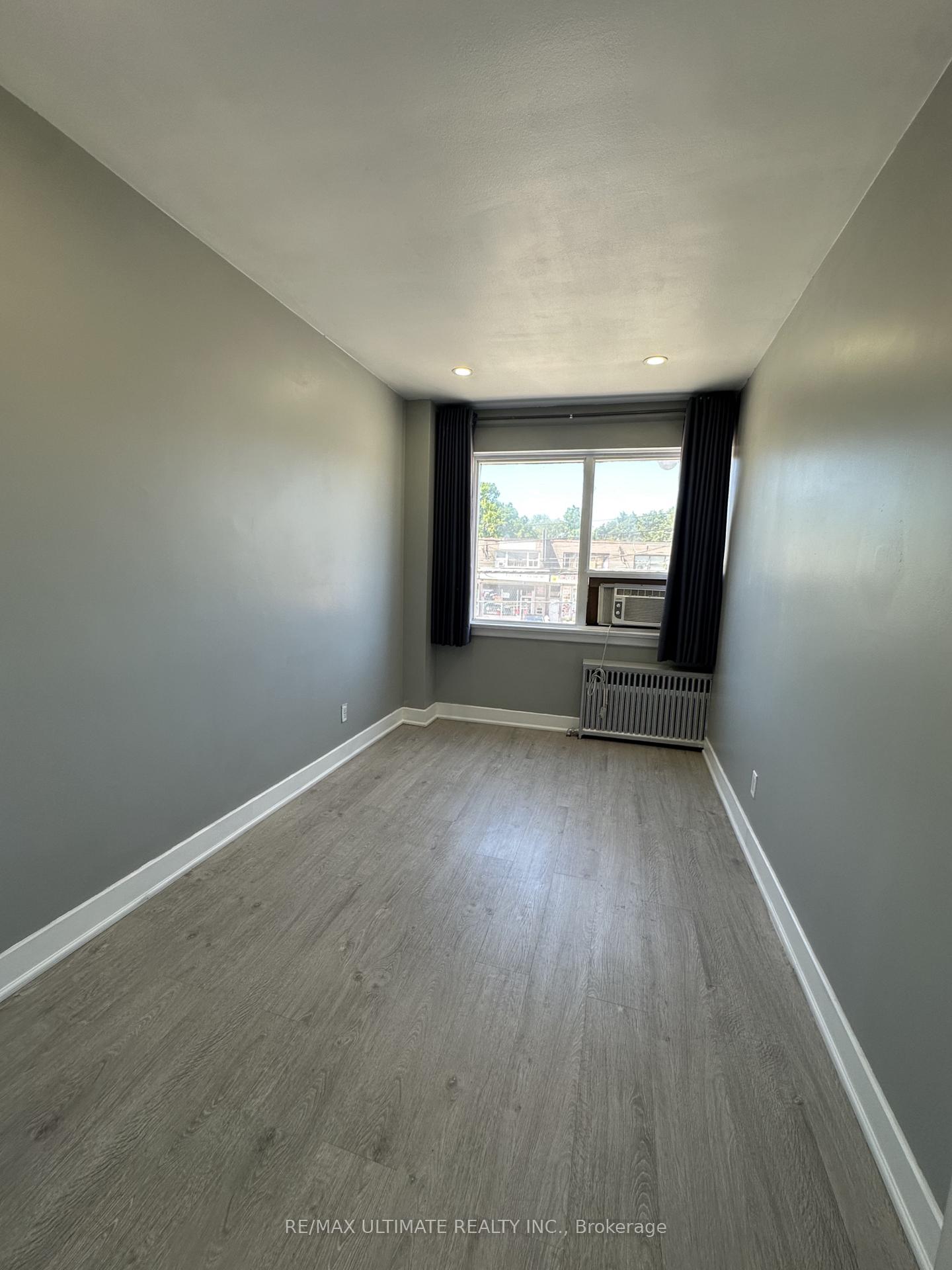 Photo 9 of Unit Unit A, 1705 Jane Street, North York, Rustic — HOMEH