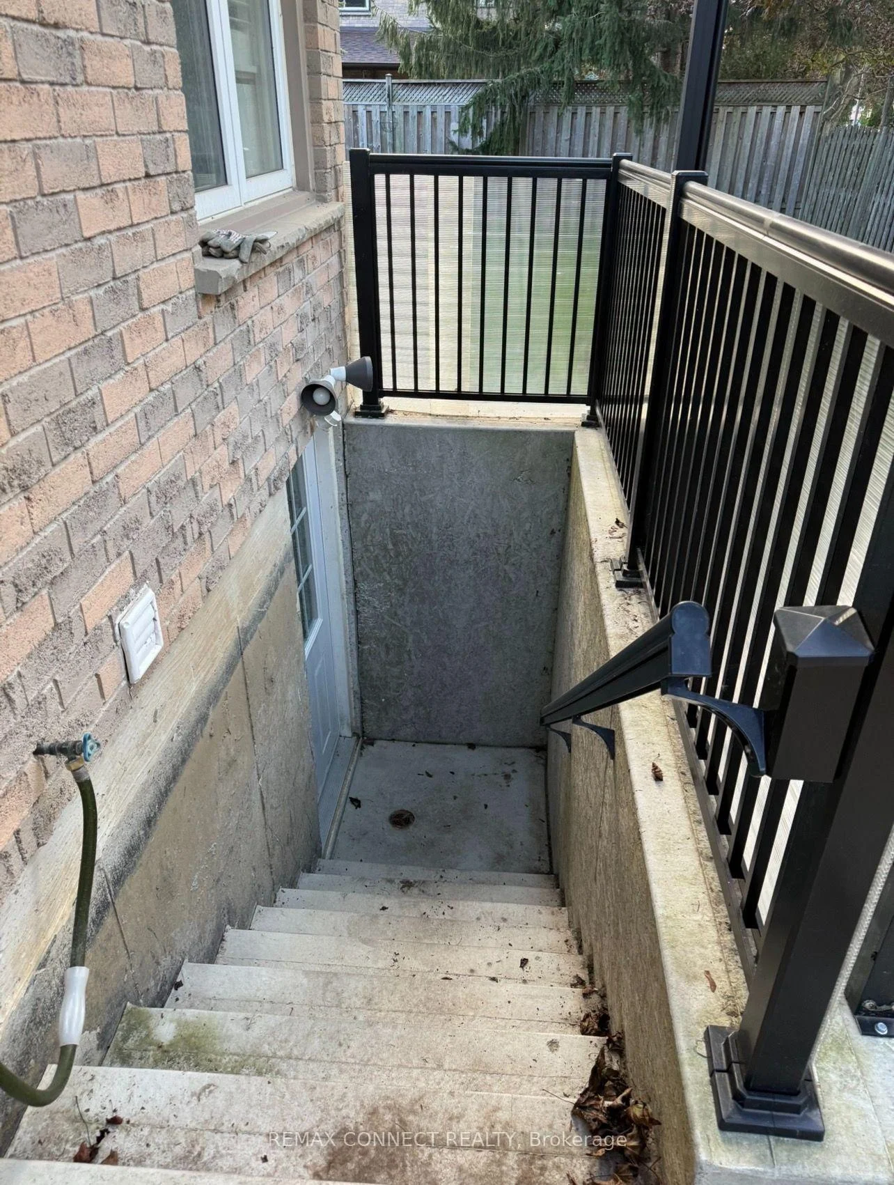Photo 6 of Unit BSMT, 118 Ribblesdale Drive, Whitby, Pringle Creek — HOMEH