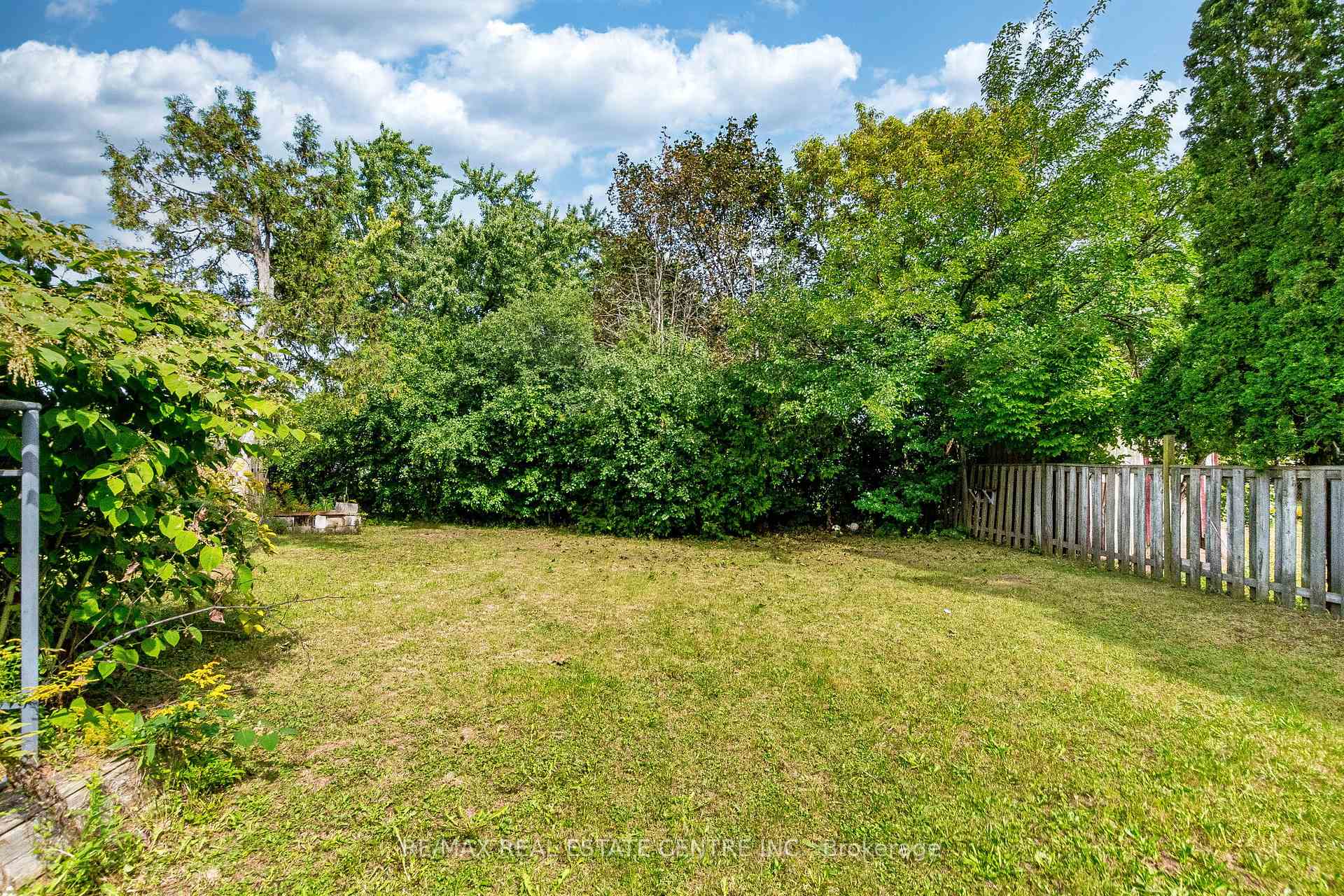 Photo 25 of 1423 Sixth Line, Oakville, College Park — HOMEH