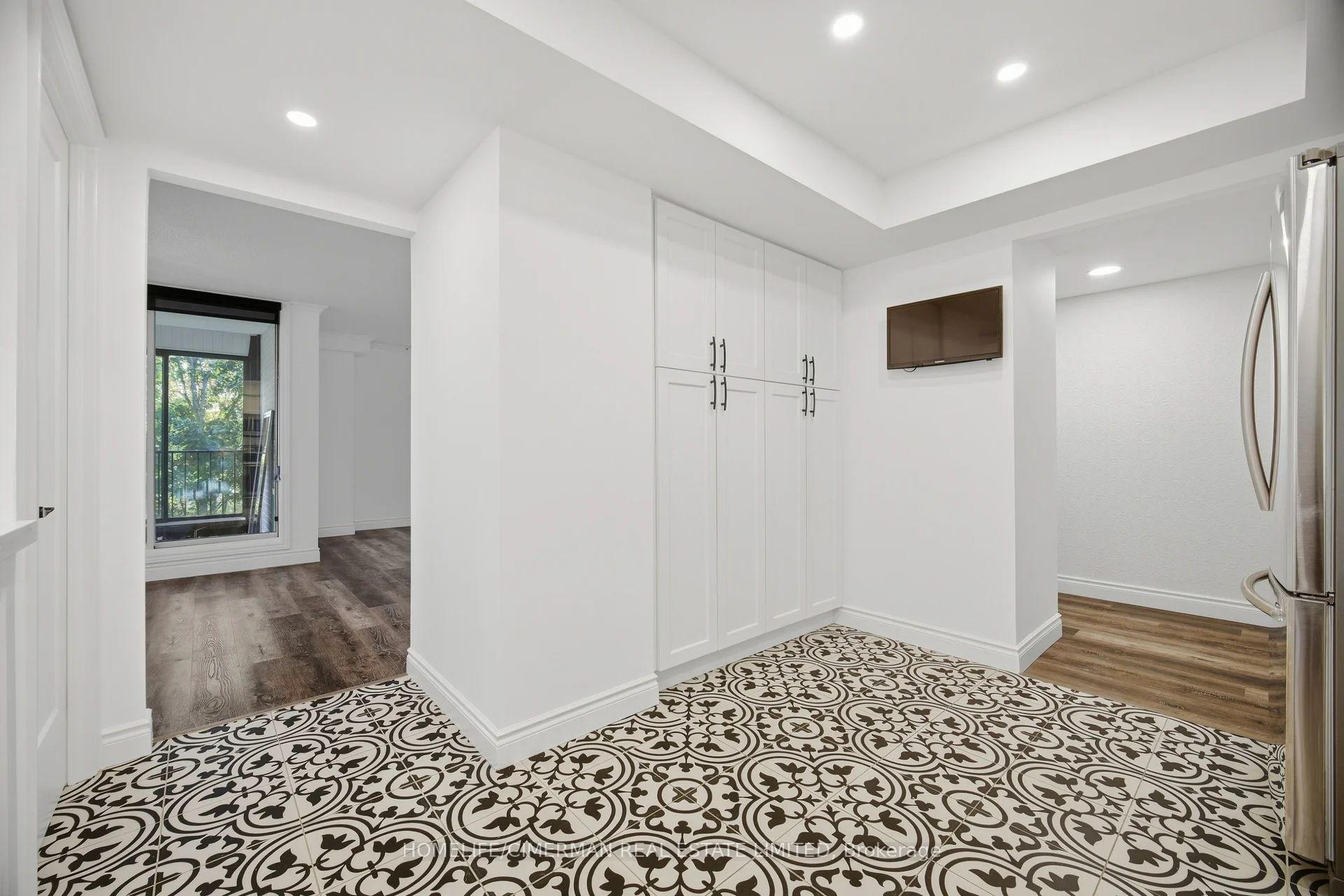Photo 19 of Unit 320, 150 Wilson Street W, Hamilton, Ancaster — HOMEH
