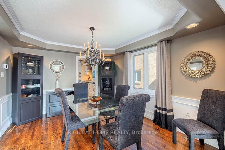 Photo 7 of 143 Carlyle Crescent, Aurora, Aurora Highlands — HOMEH