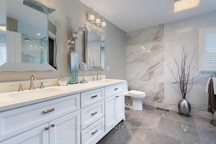 Photo 13 of 143 Carlyle Crescent, Aurora, Aurora Highlands — HOMEH