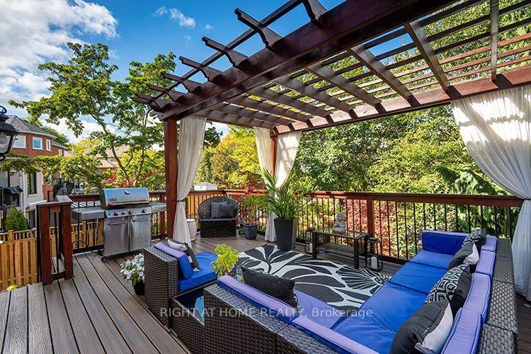 Photo 20 of 143 Carlyle Crescent, Aurora, Aurora Highlands — HOMEH