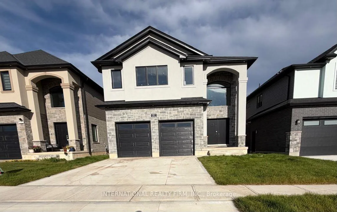 Photo of Unit Main & Upper, 891 Darnley Boulevard