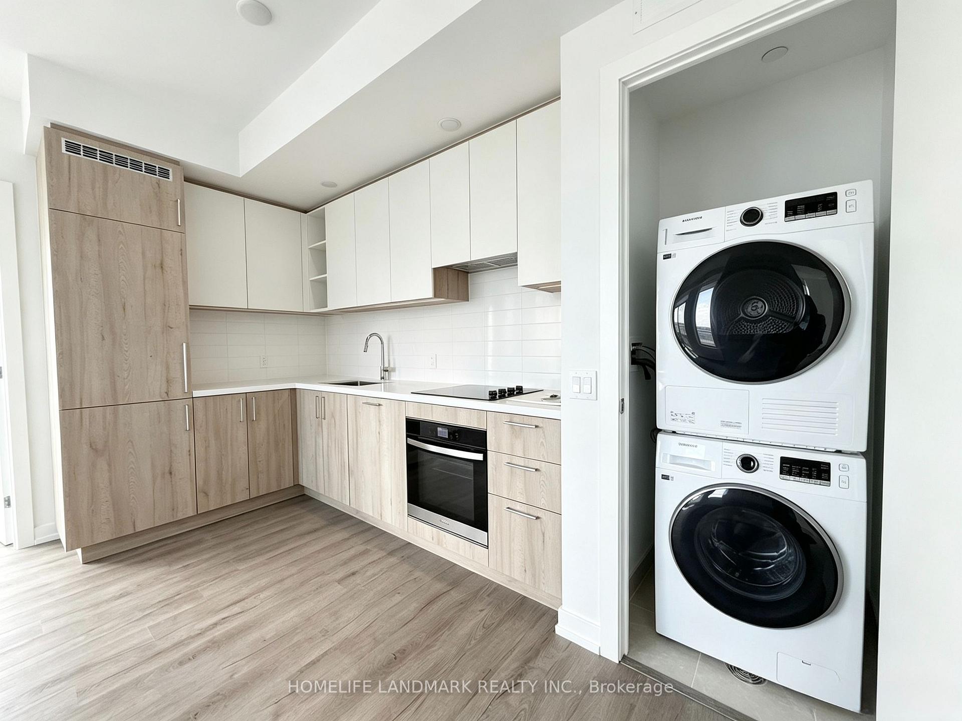 Photo 3 of Unit 2002, 21 Meadowdale Road, Vaughan, Vaughan Corporate Centre — HOMEH