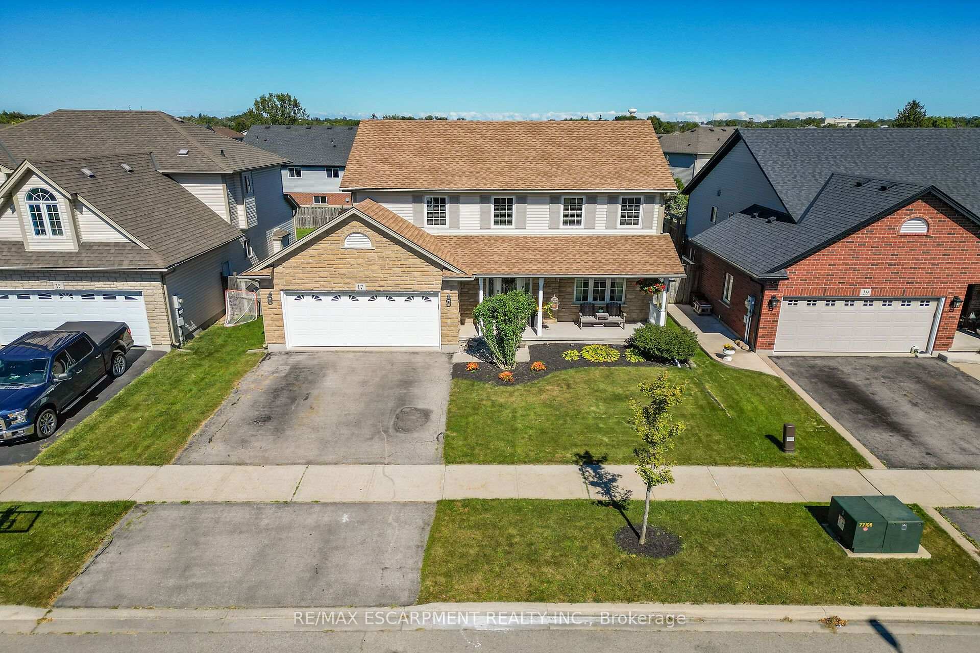 Photo 3 of 17 Cherry Avenue, West Lincoln, Smithville — HOMEH