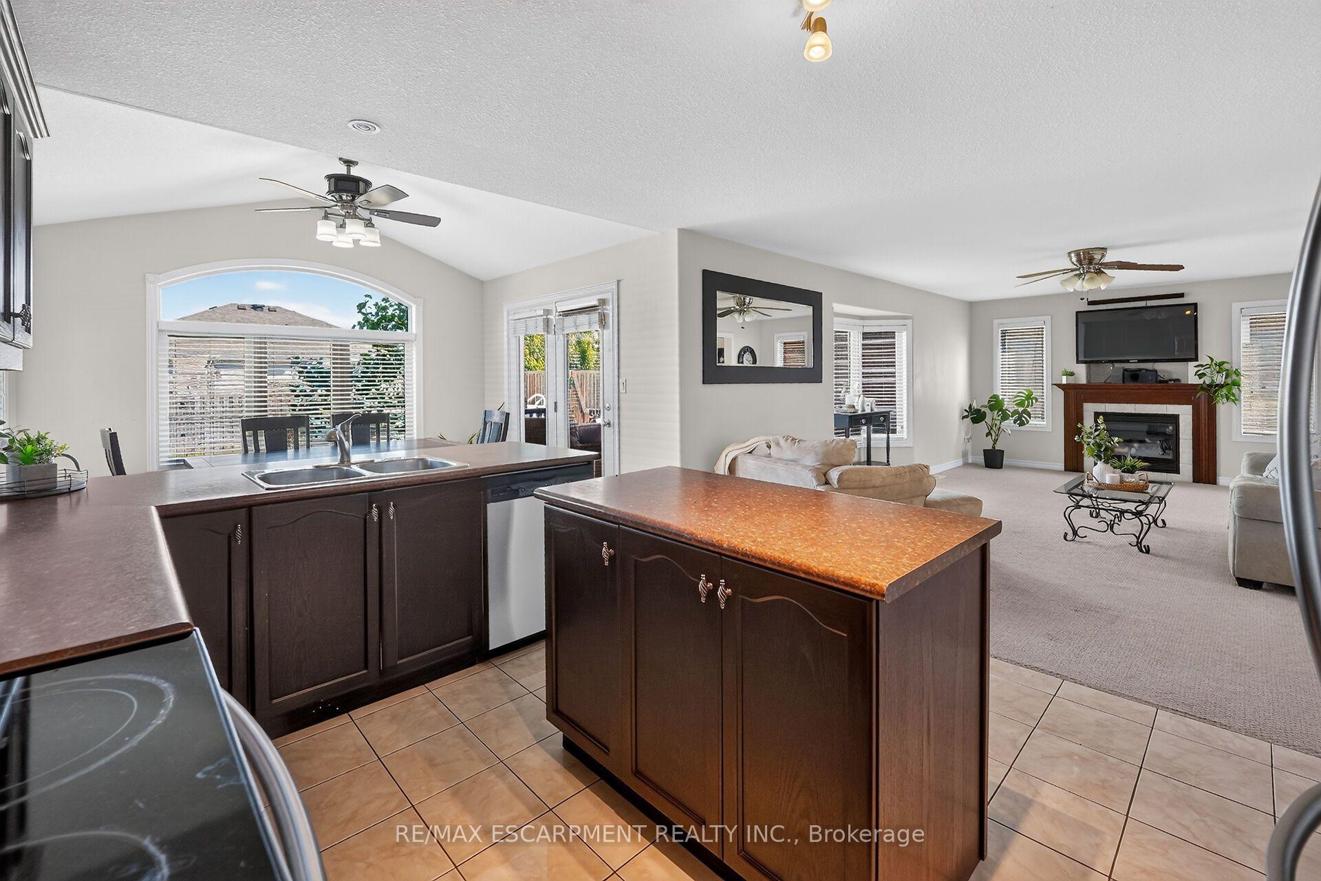 Photo 12 of 17 Cherry Avenue, West Lincoln, Smithville — HOMEH