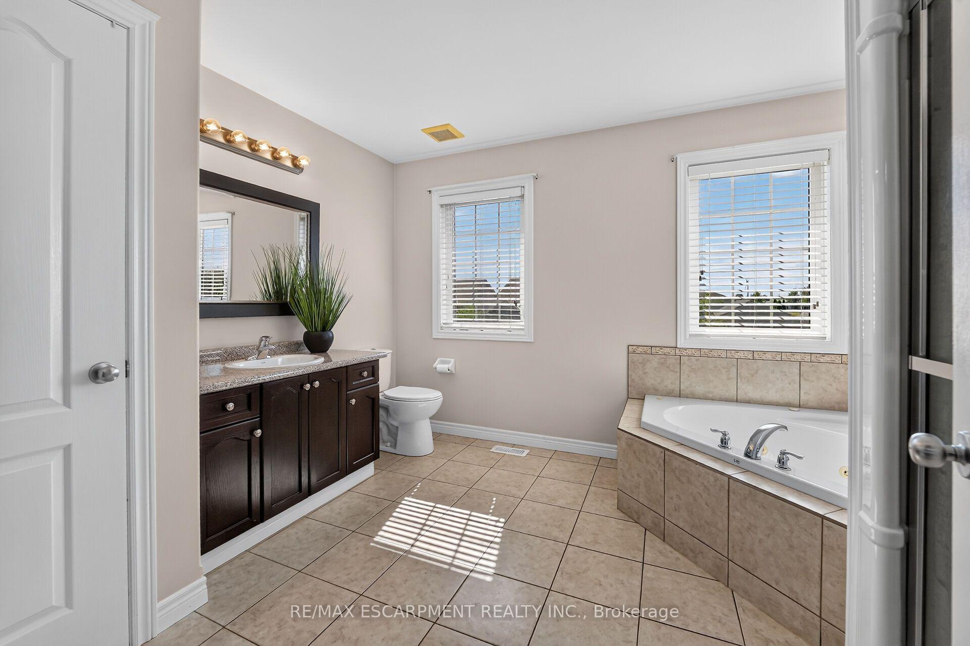 Photo 21 of 17 Cherry Avenue, West Lincoln, Smithville — HOMEH