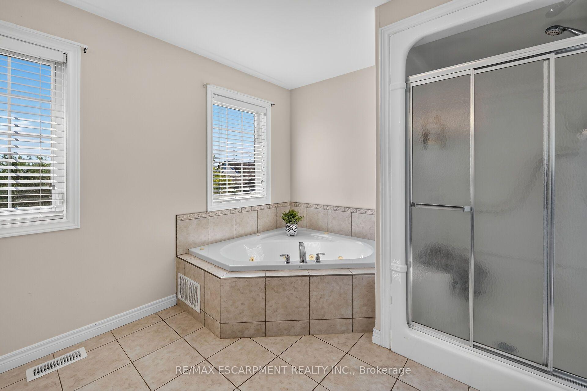 Photo 22 of 17 Cherry Avenue, West Lincoln, Smithville — HOMEH