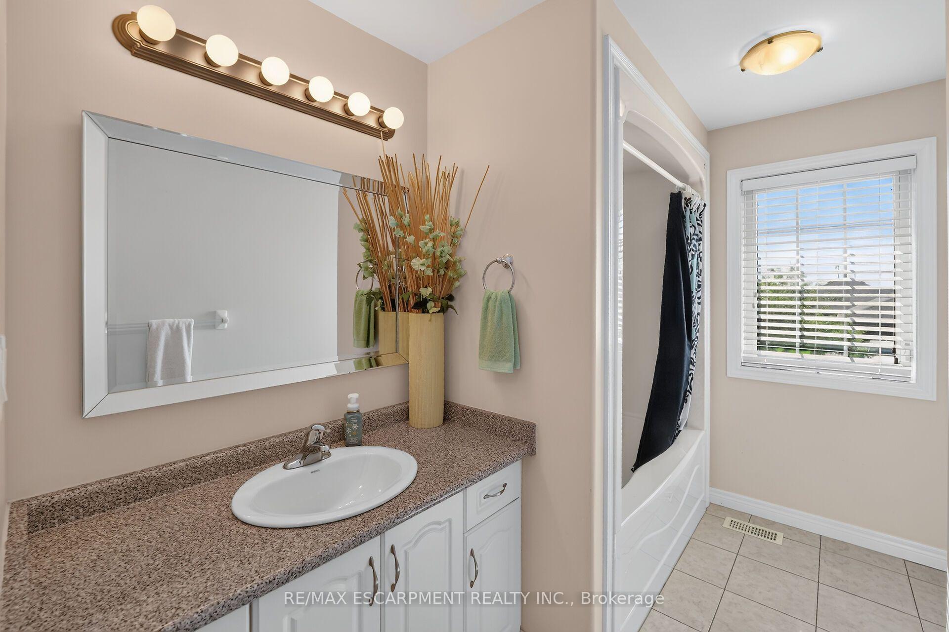 Photo 29 of 17 Cherry Avenue, West Lincoln, Smithville — HOMEH
