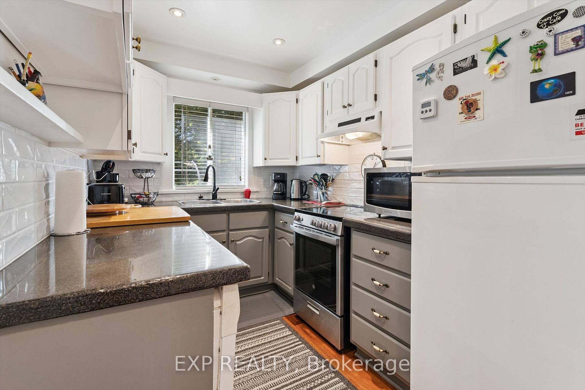 Photo 9 of 195 Maple Street, Bracebridge, Macaulay — HOMEH