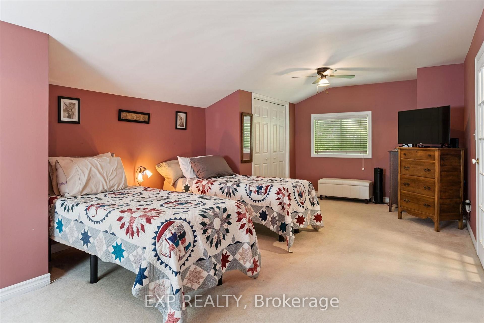 Photo 12 of 195 Maple Street, Bracebridge, Macaulay — HOMEH