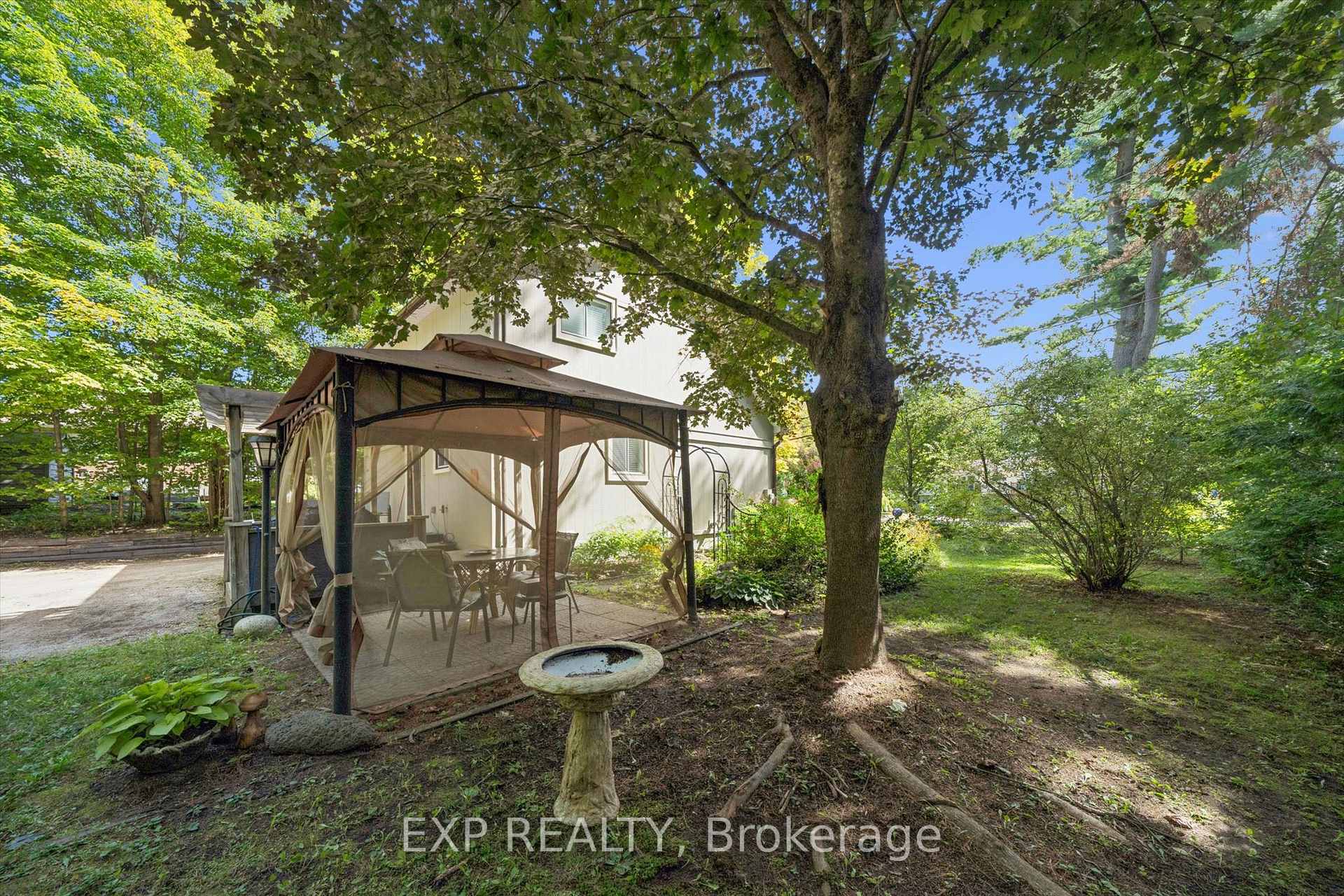 Photo 18 of 195 Maple Street, Bracebridge, Macaulay — HOMEH