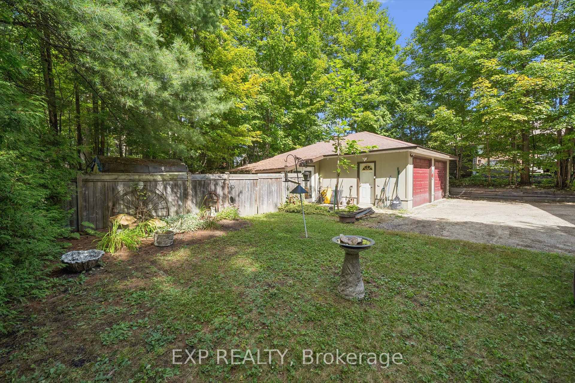 Photo 22 of 195 Maple Street, Bracebridge, Macaulay — HOMEH