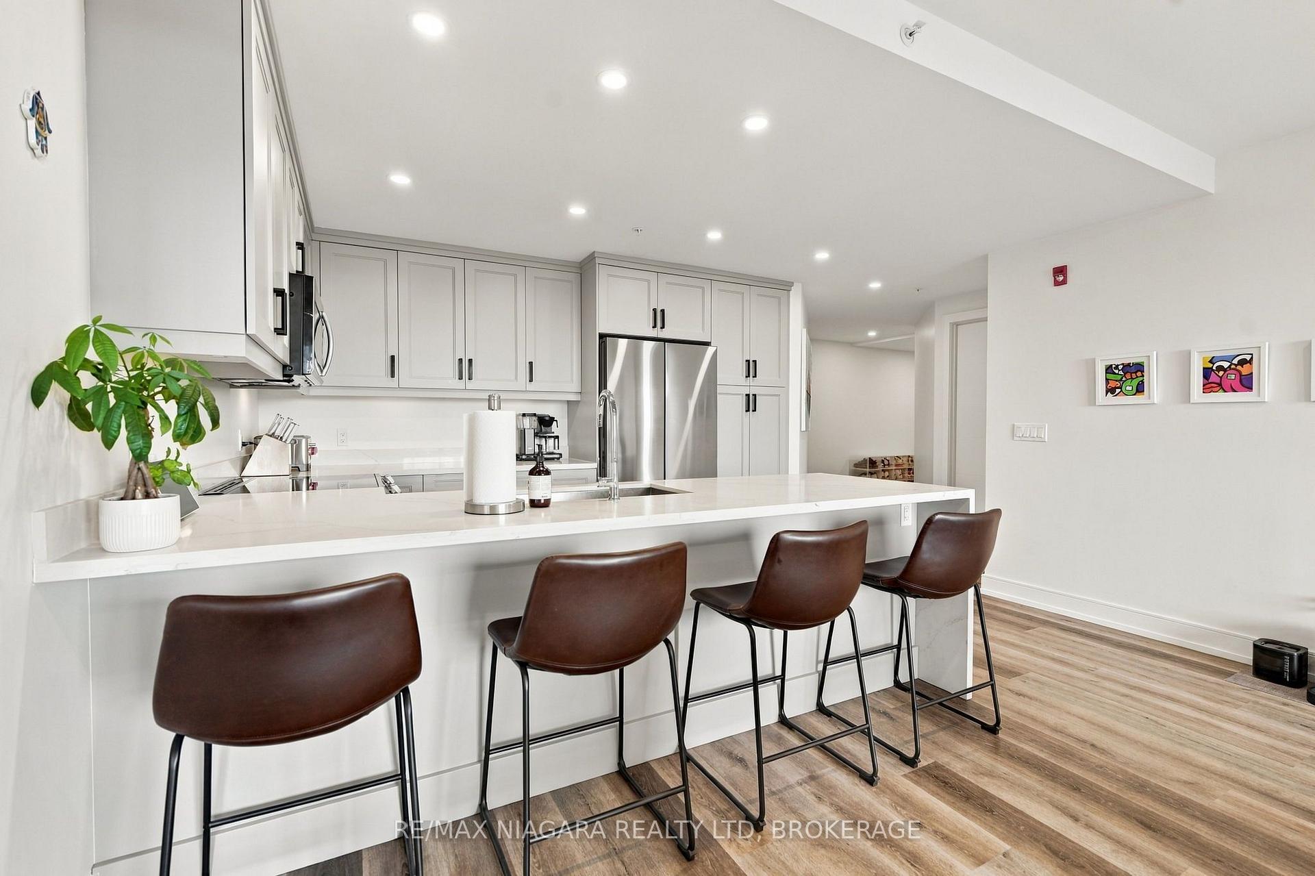 Photo 4 of Unit 509B, 300B Fourth Avenue, St. Catharines, Ridley — HOMEH