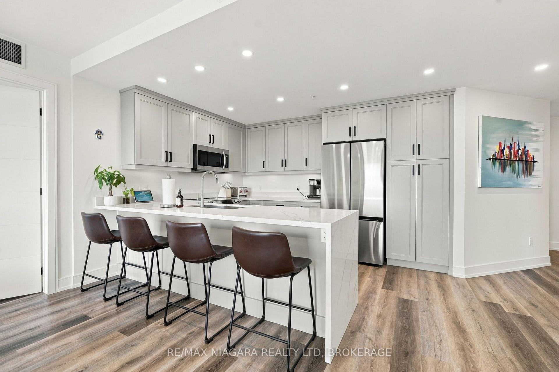 Photo 5 of Unit 509B, 300B Fourth Avenue, St. Catharines, Ridley — HOMEH
