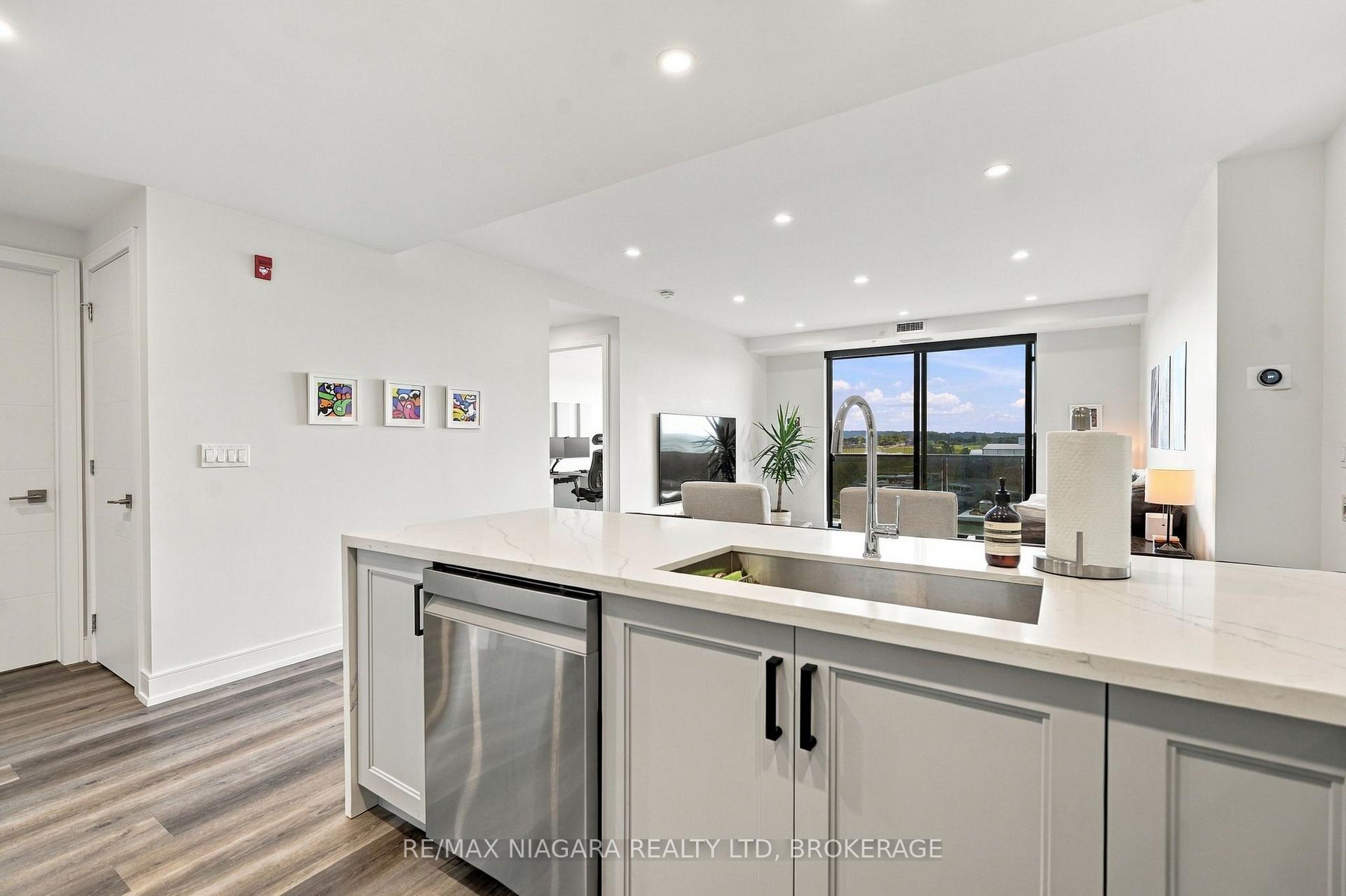 Photo 7 of Unit 509B, 300B Fourth Avenue, St. Catharines, Ridley — HOMEH