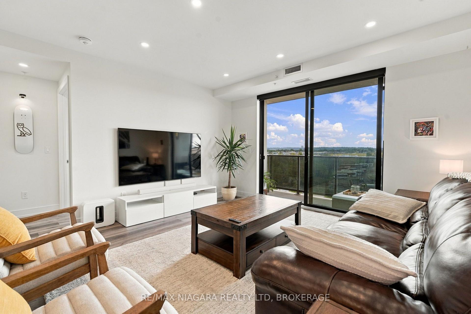 Photo 10 of Unit 509B, 300B Fourth Avenue, St. Catharines, Ridley — HOMEH