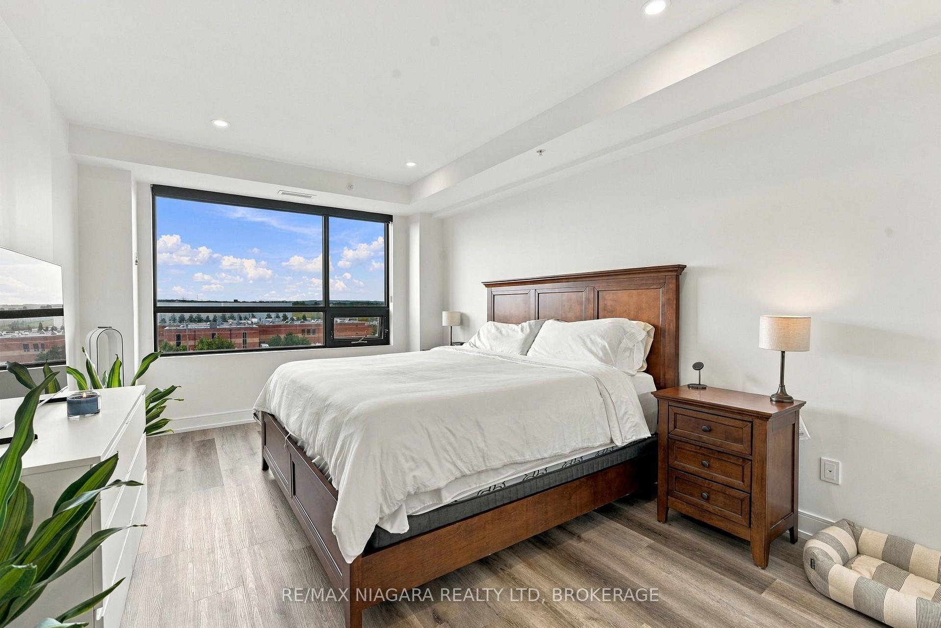 Photo 16 of Unit 509B, 300B Fourth Avenue, St. Catharines, Ridley — HOMEH