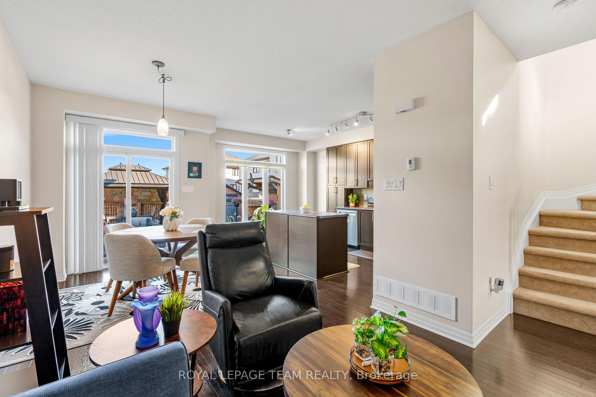 Photo 8 of 716 Brian Good Avenue, Ottawa, Riverside South/Gloucester Glen — HOMEH