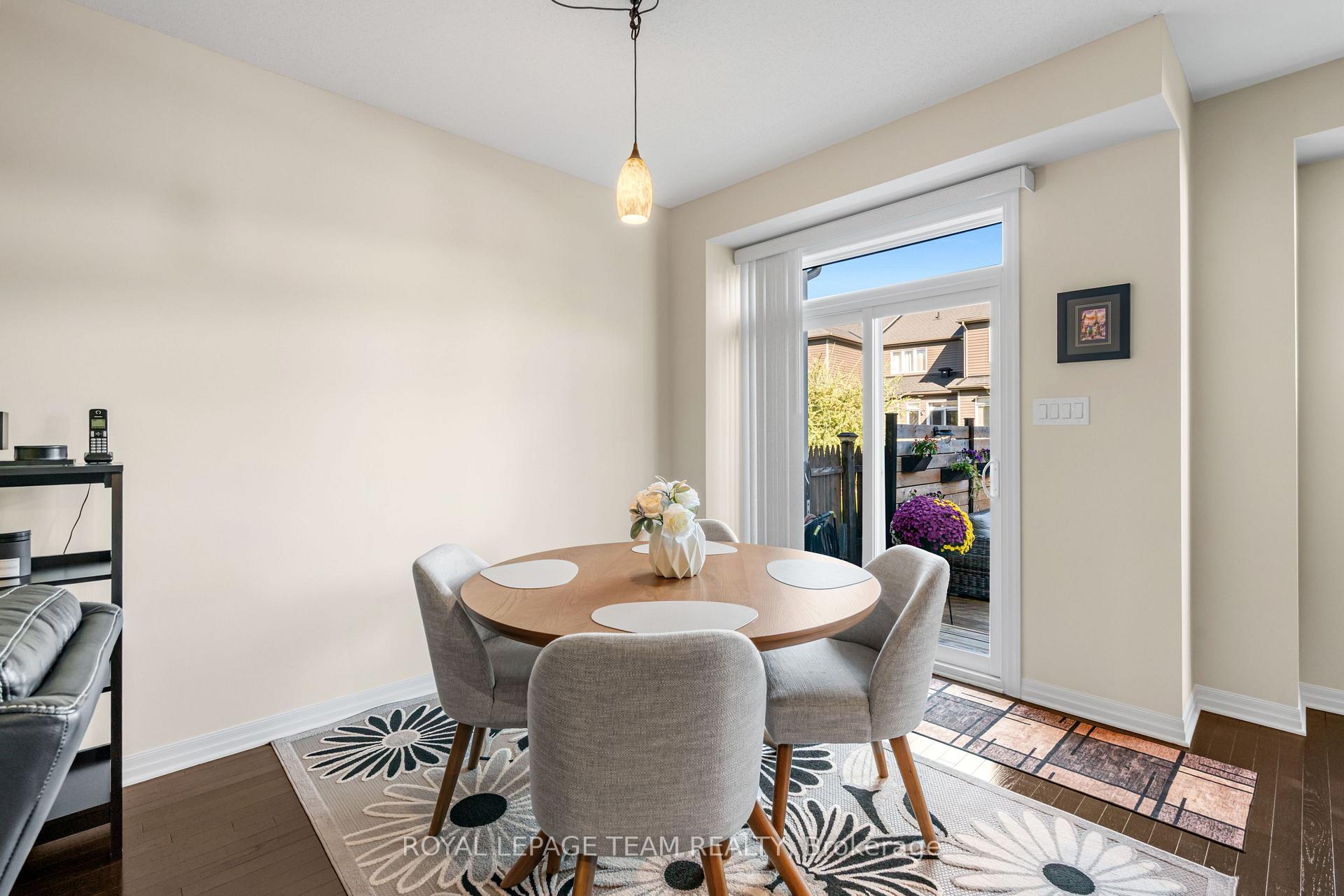 Photo 11 of 716 Brian Good Avenue, Ottawa, Riverside South/Gloucester Glen — HOMEH