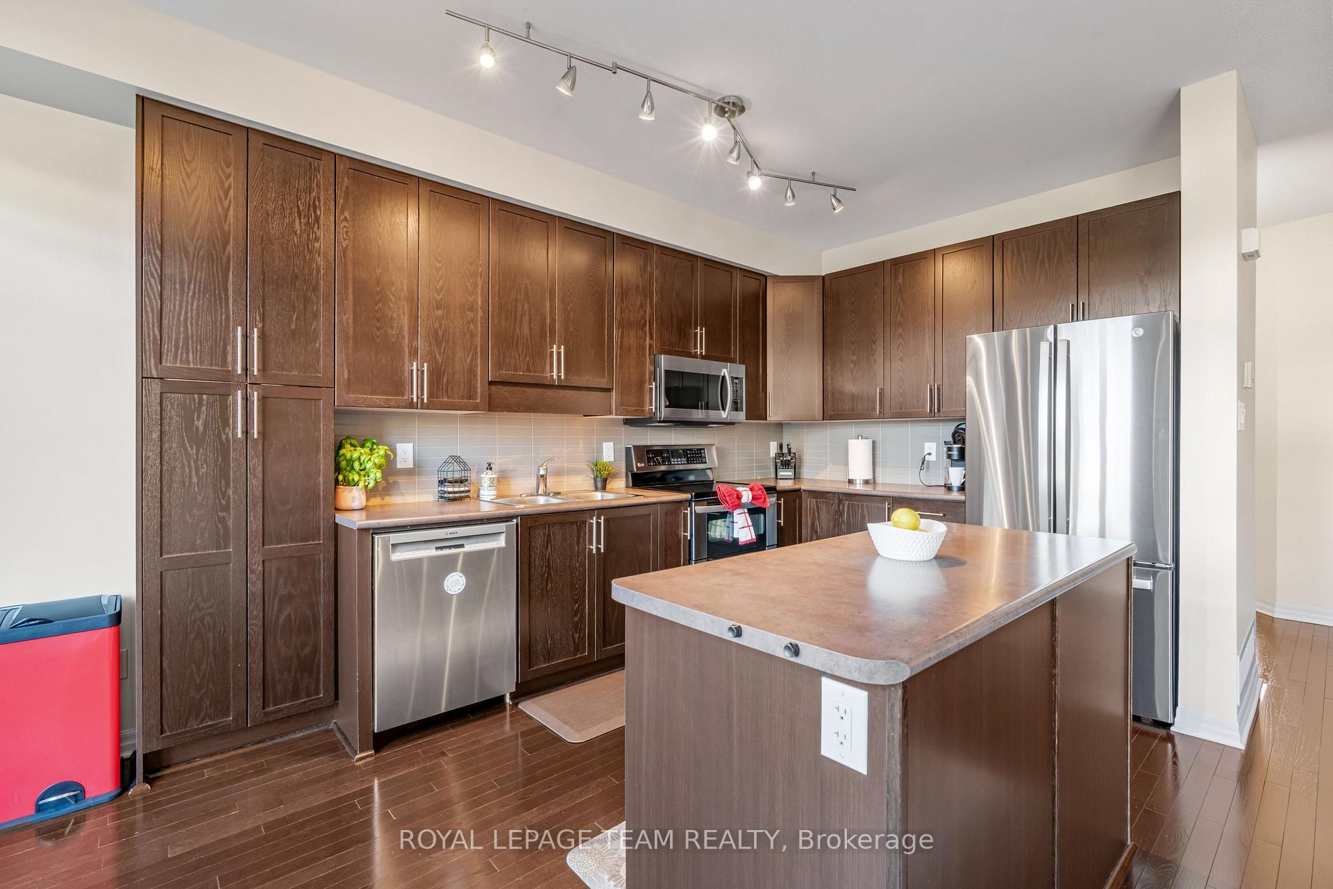 Photo 13 of 716 Brian Good Avenue, Ottawa, Riverside South/Gloucester Glen — HOMEH