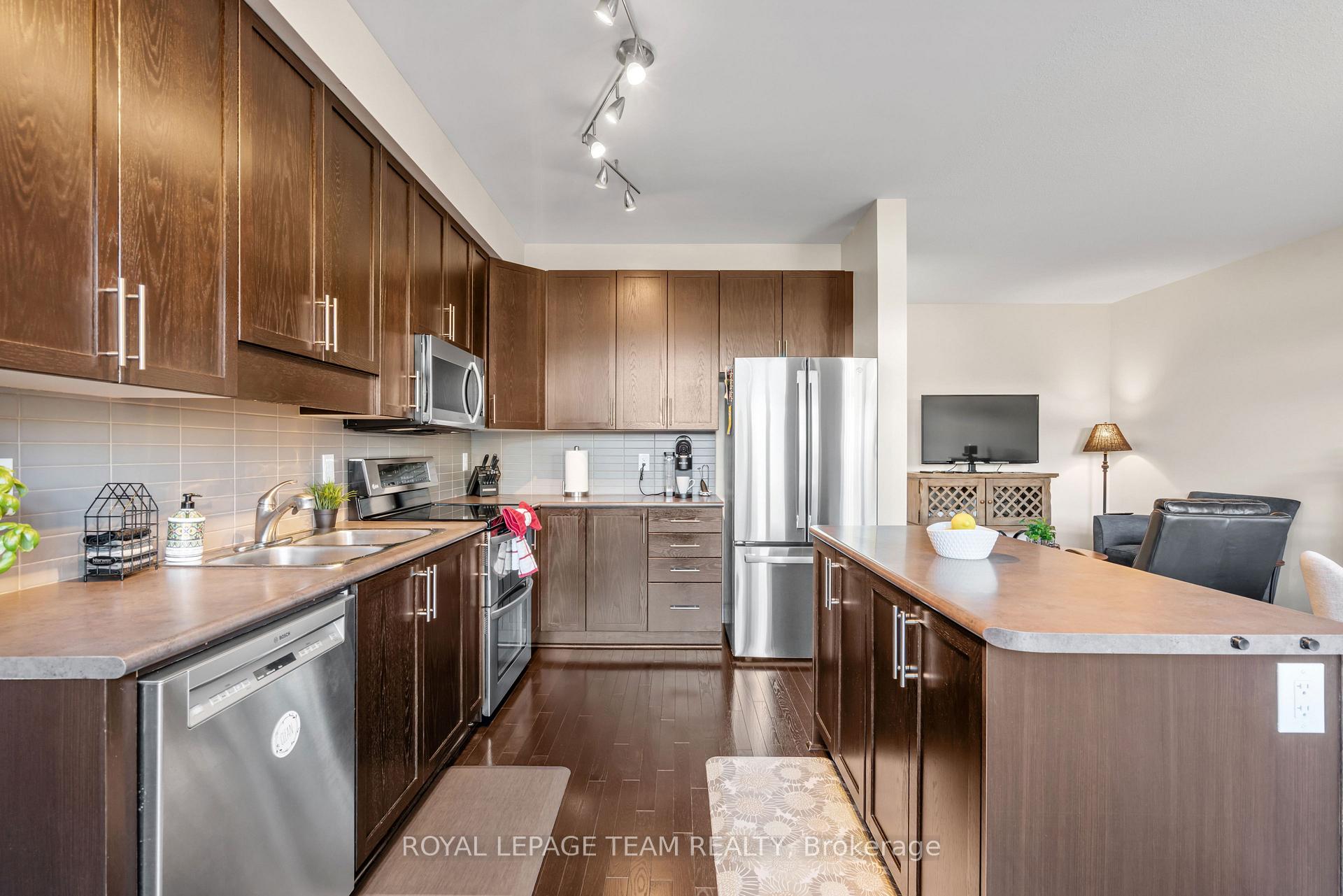 Photo 14 of 716 Brian Good Avenue, Ottawa, Riverside South/Gloucester Glen — HOMEH